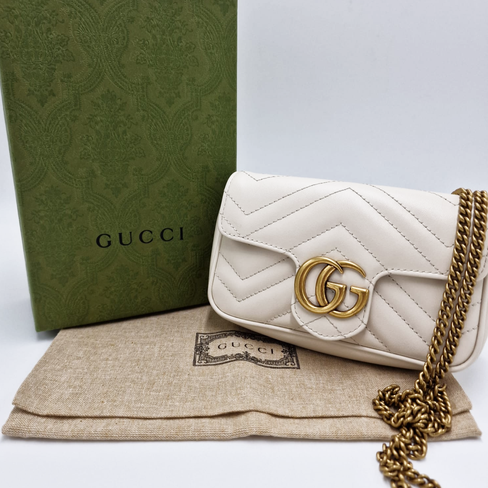 Gucci Super Mini GG Marmont Chain Bag