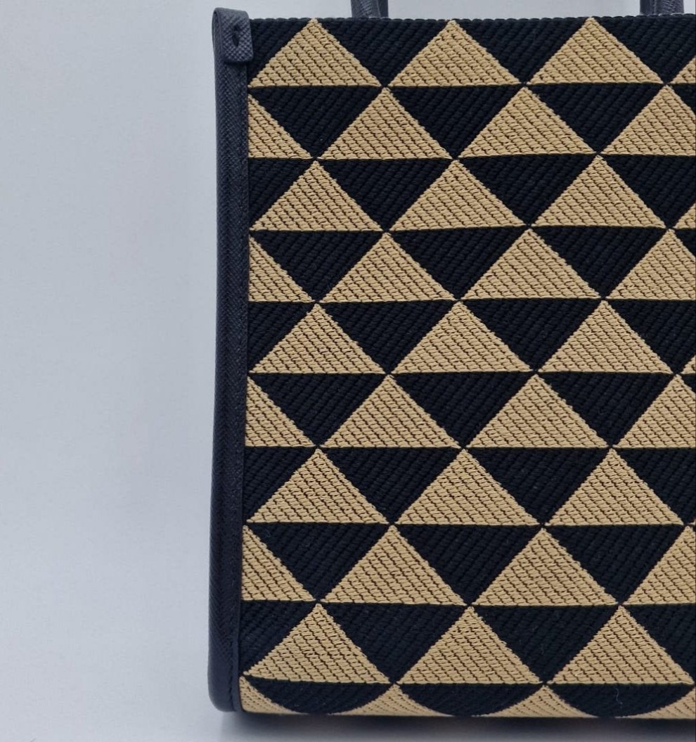 Prada Mini Symbole