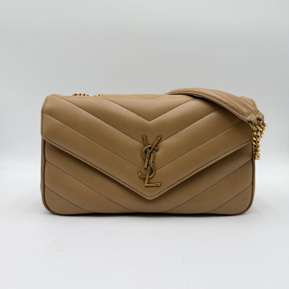 Saint Laurent Loulou Medium.
