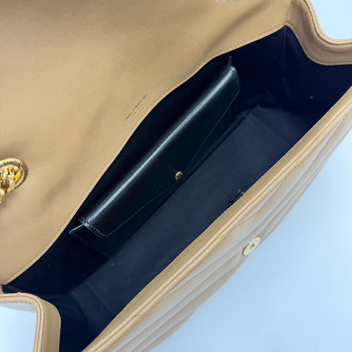 Saint Laurent Loulou Medium.