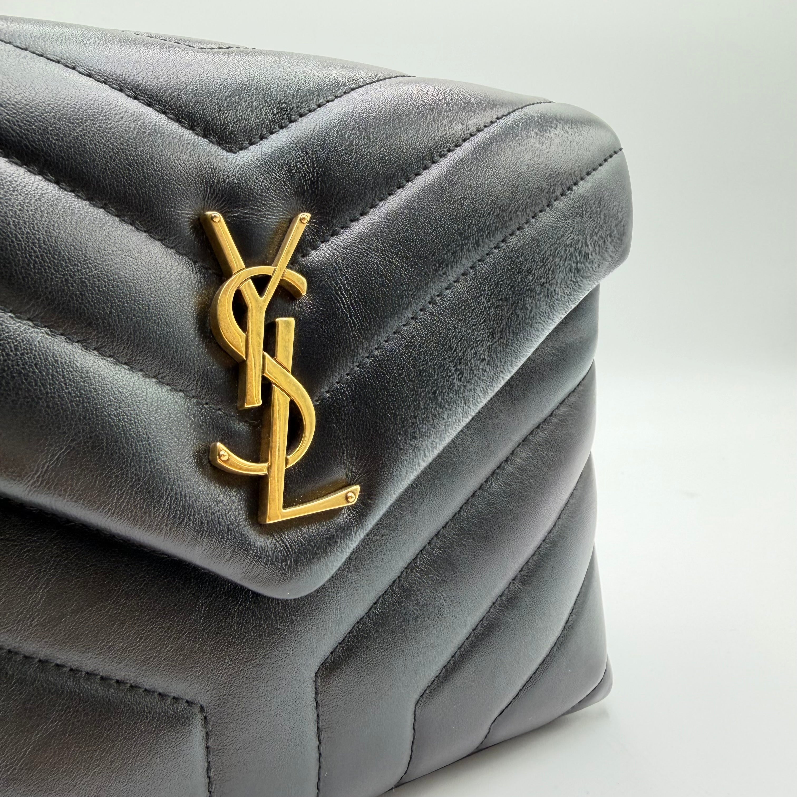 Saint Laurent Loulou Small