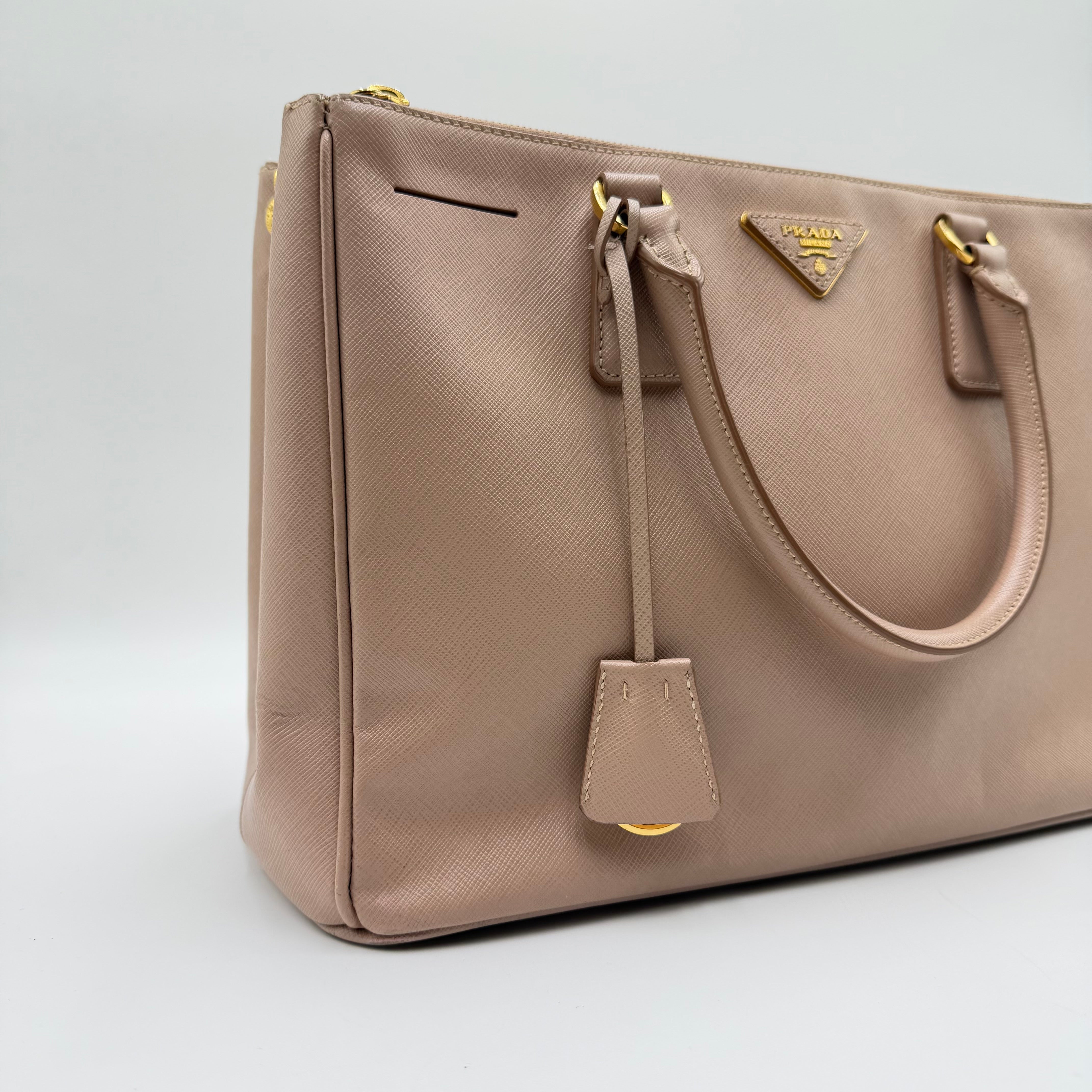 Prada Galleria Saffiano