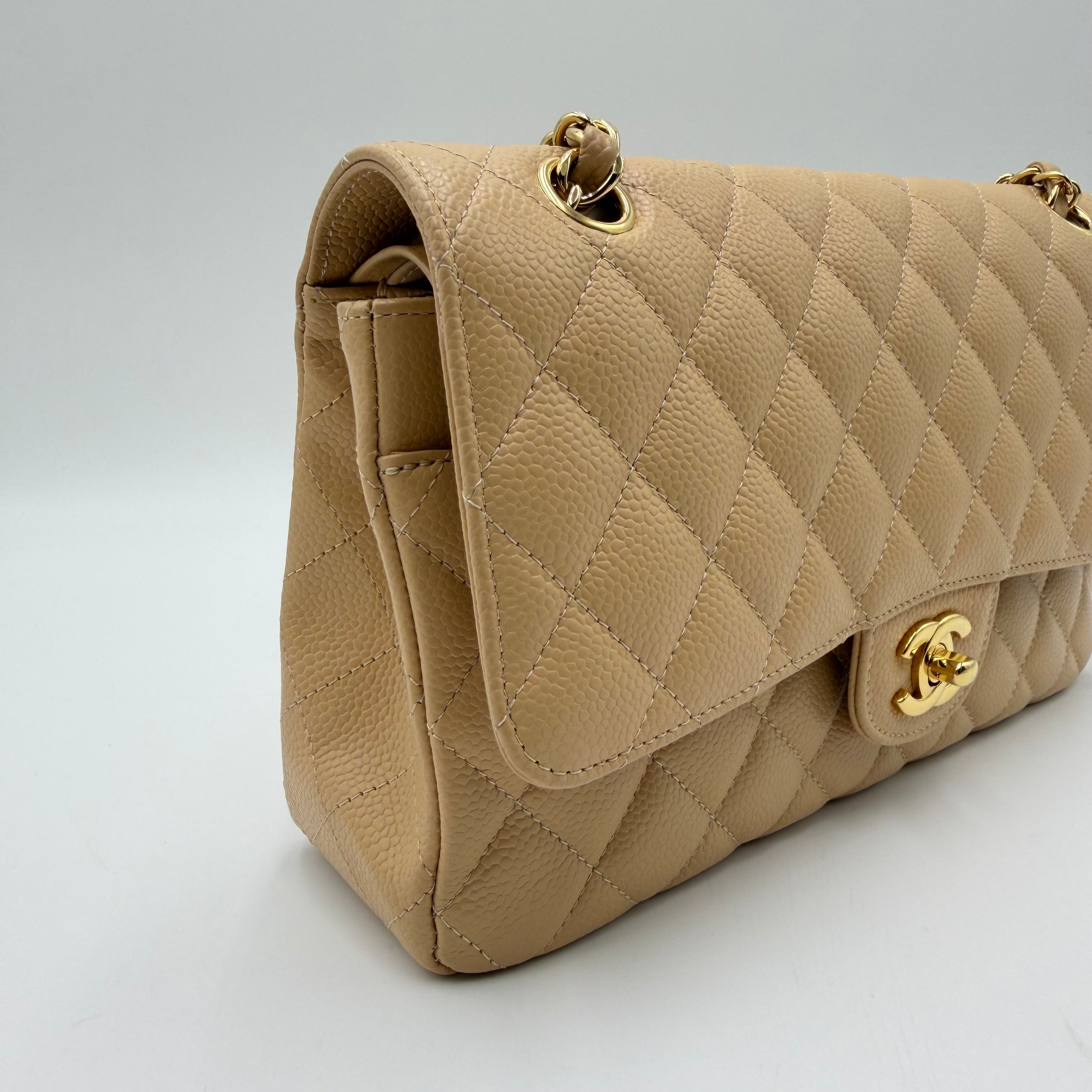 Chanel Classic 11.12 Caviar Medium Double Flap
