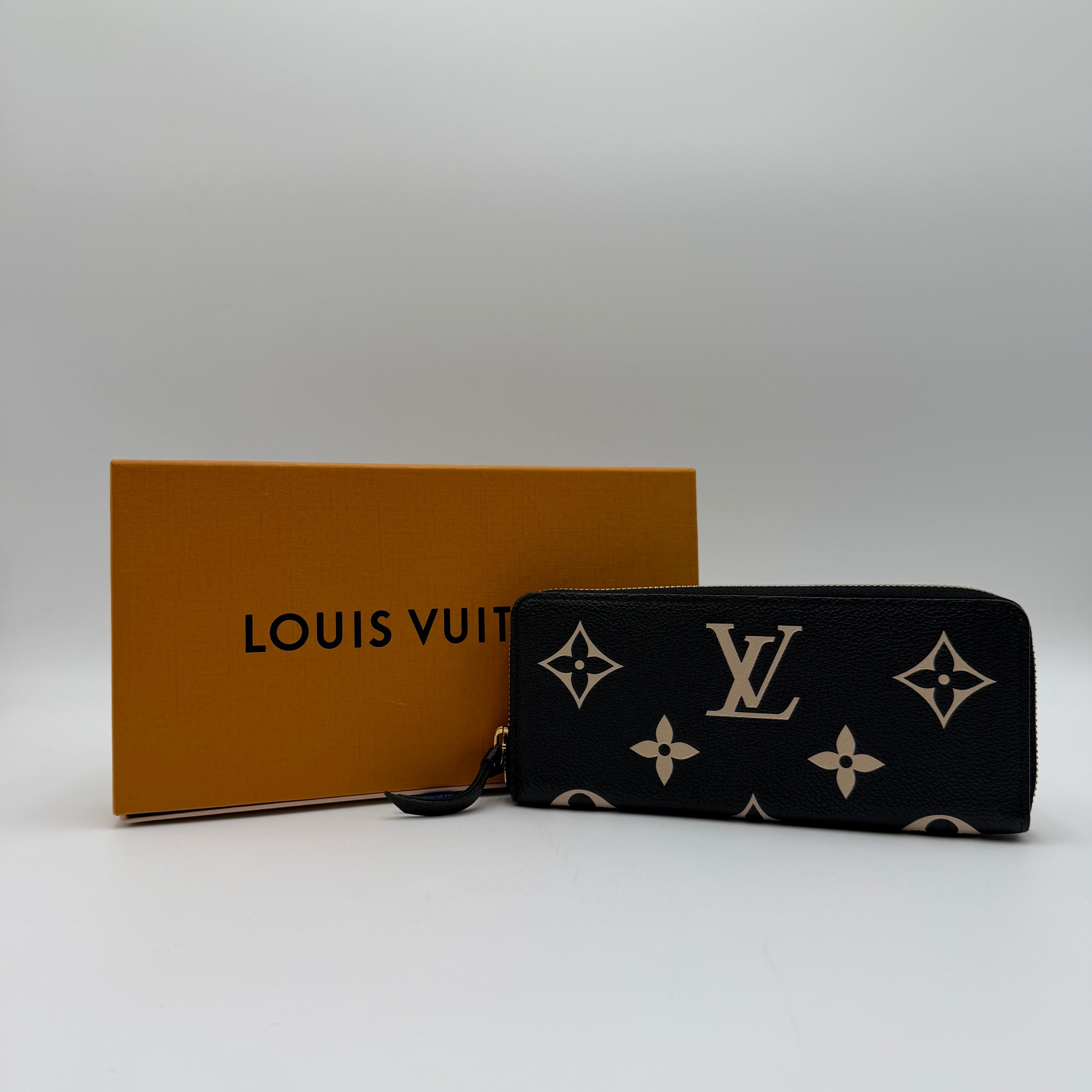 Gucci Men's Monogram Toiletry Bag