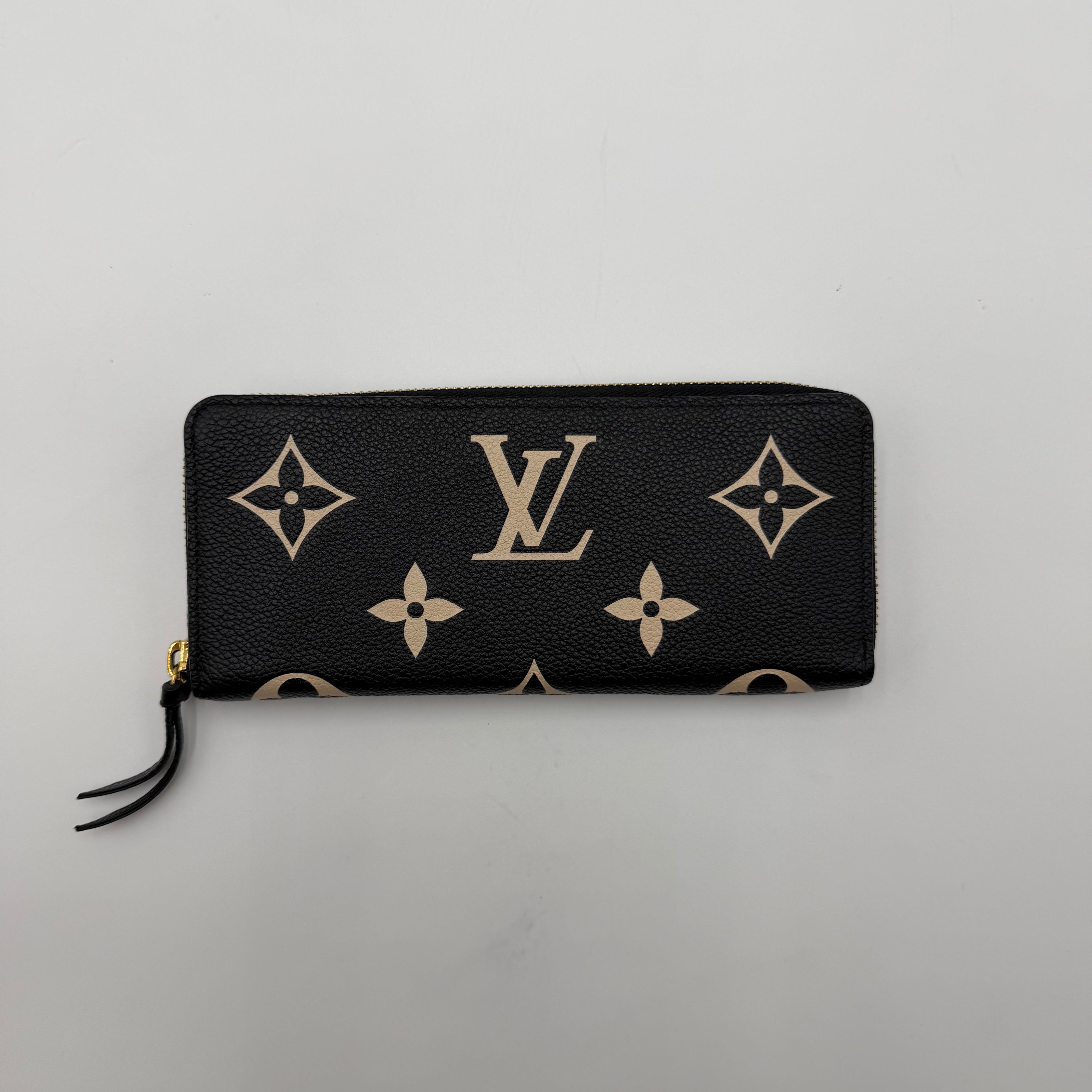 Gucci Men's Monogram Toiletry Bag