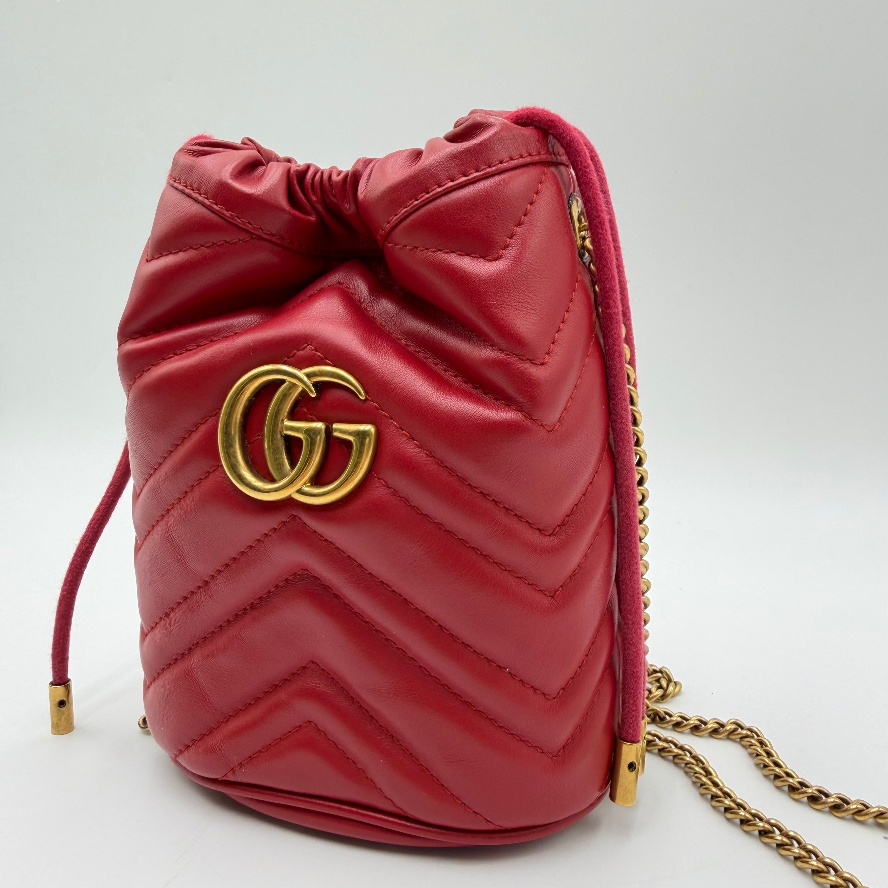 Gucci GG Marmont Mini Bucket