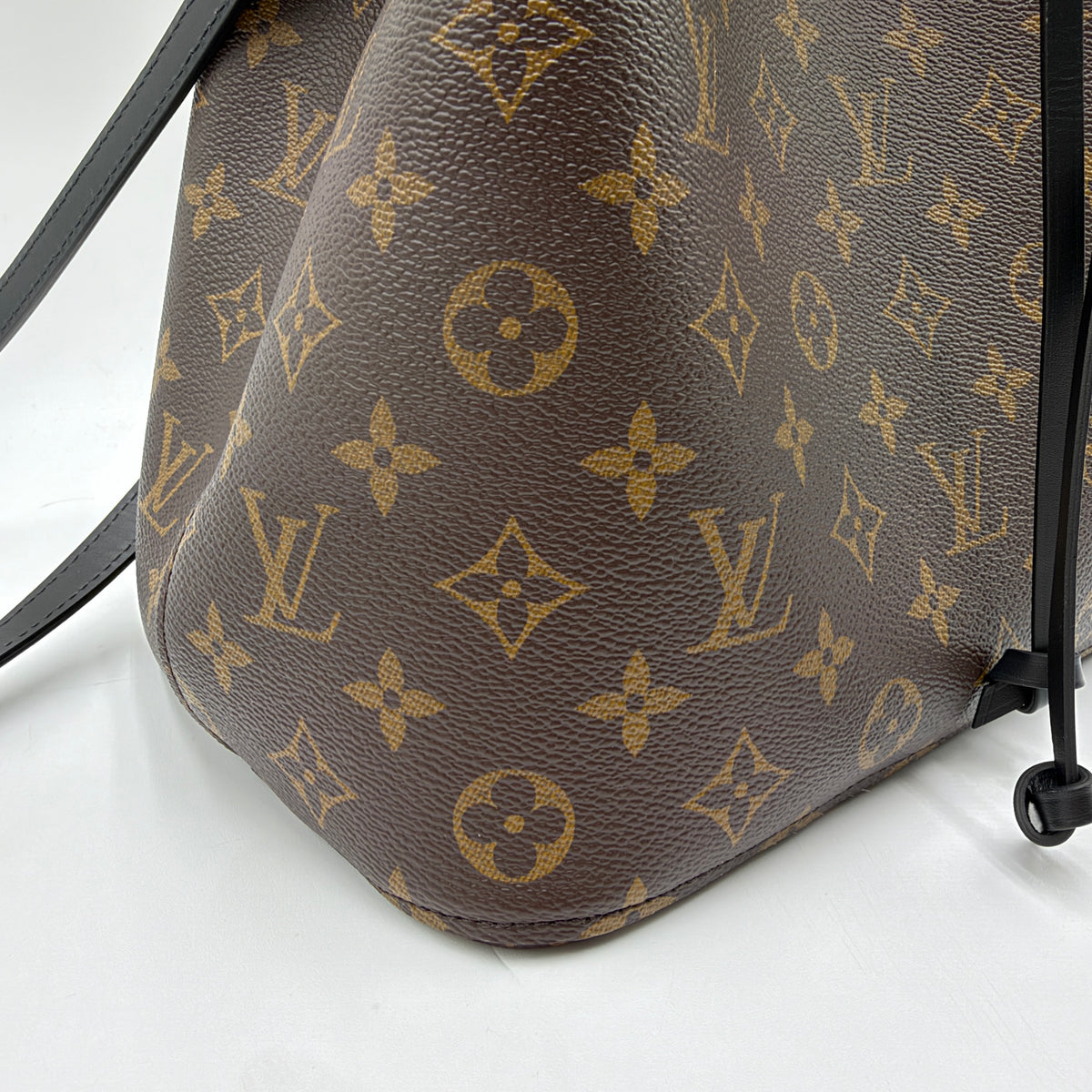 Louis Vuitton NéoNoé MM Monogram.