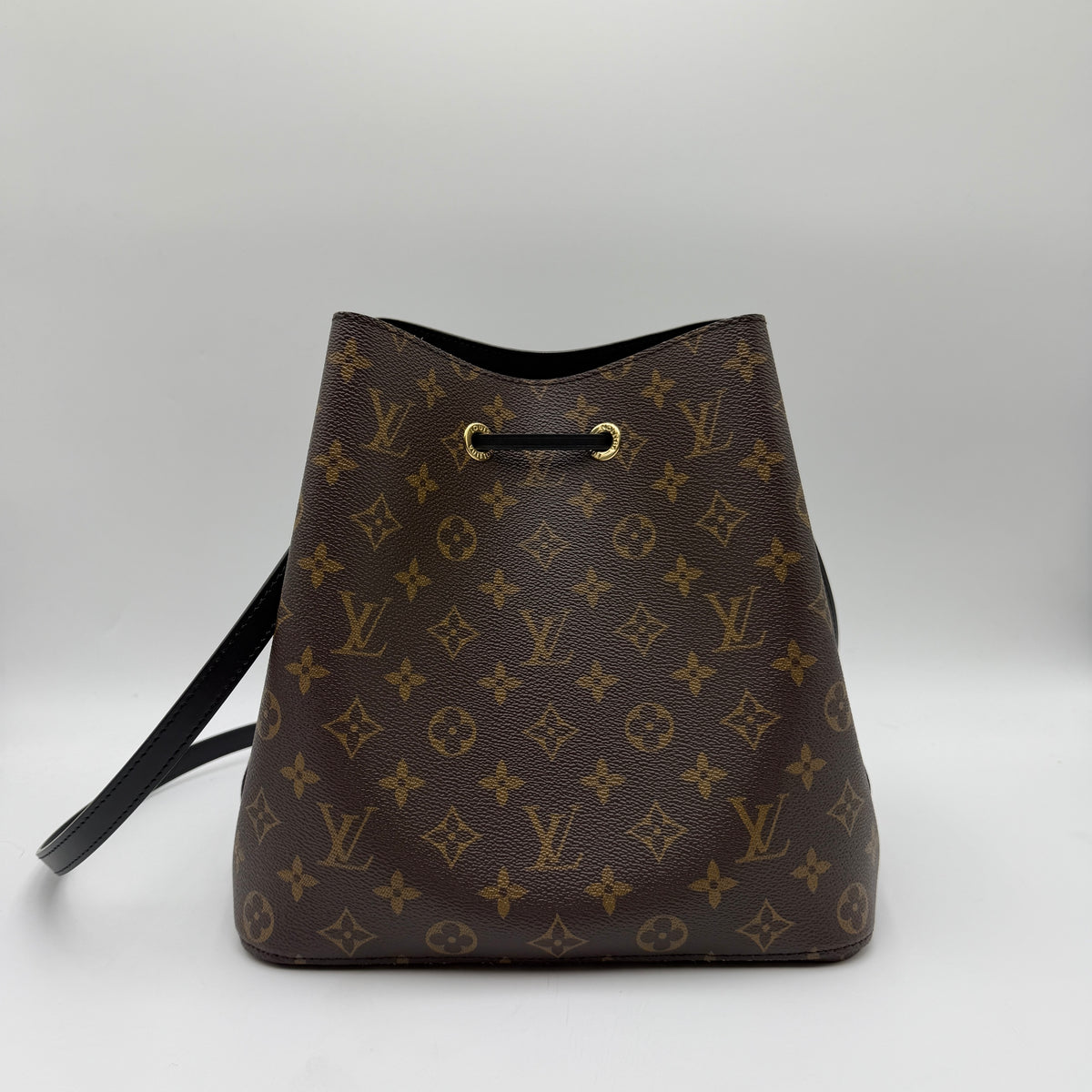 Louis Vuitton NéoNoé MM Monogram.