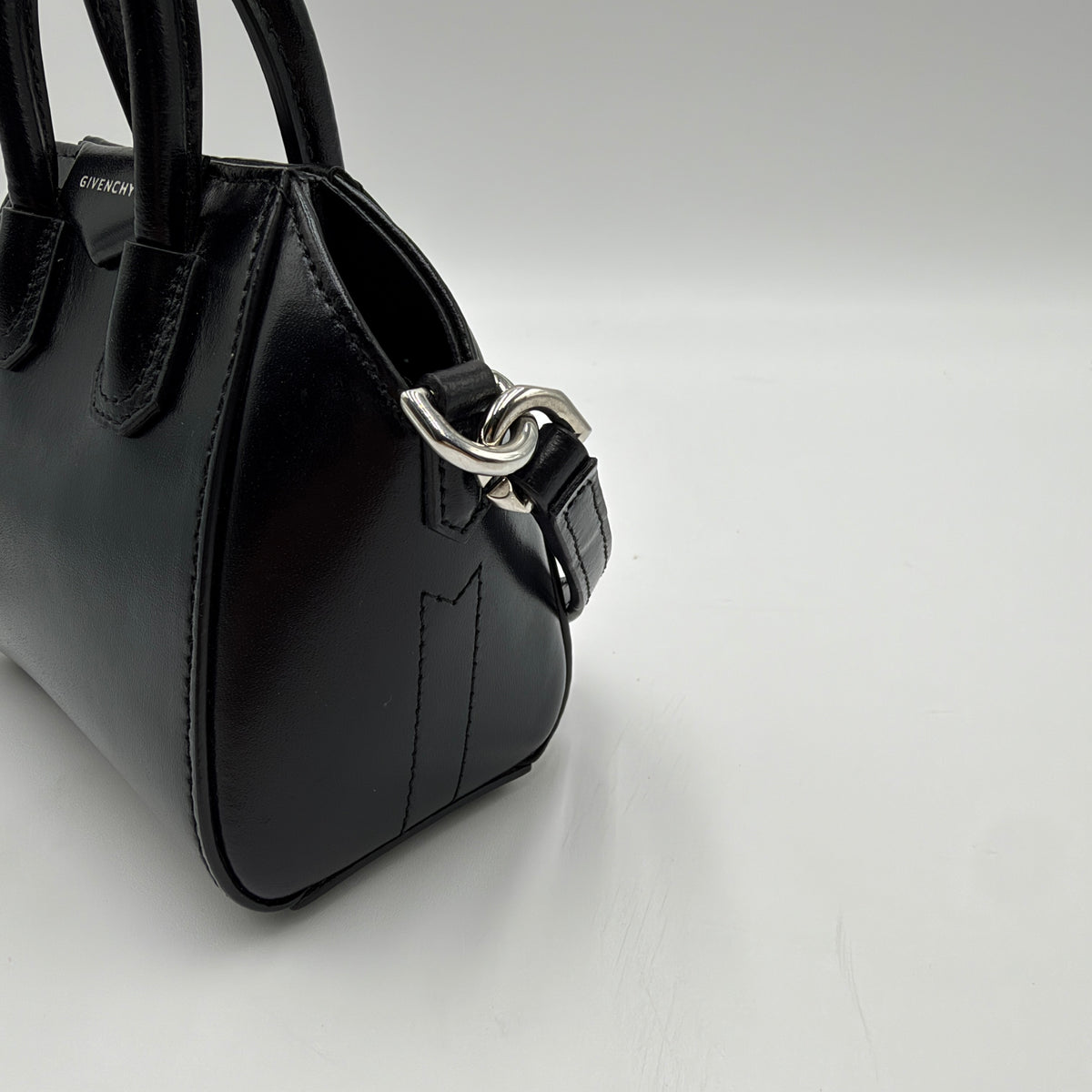 Givenchy Micro Antigona