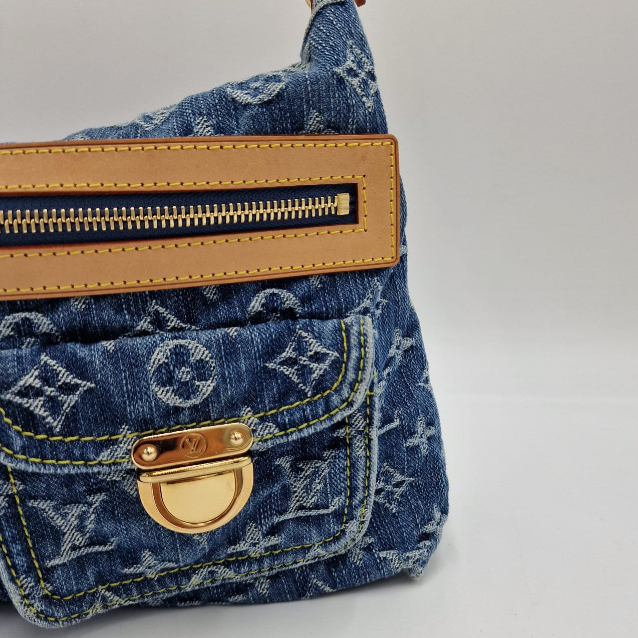 Louis Vuitton Baggy PM