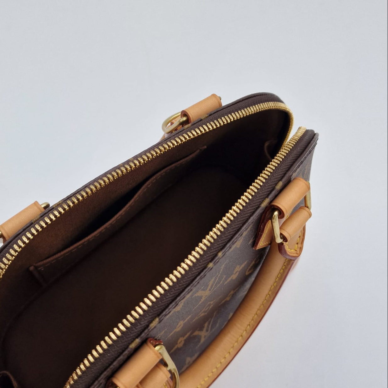 Louis Vuitton Alma BB Monogram