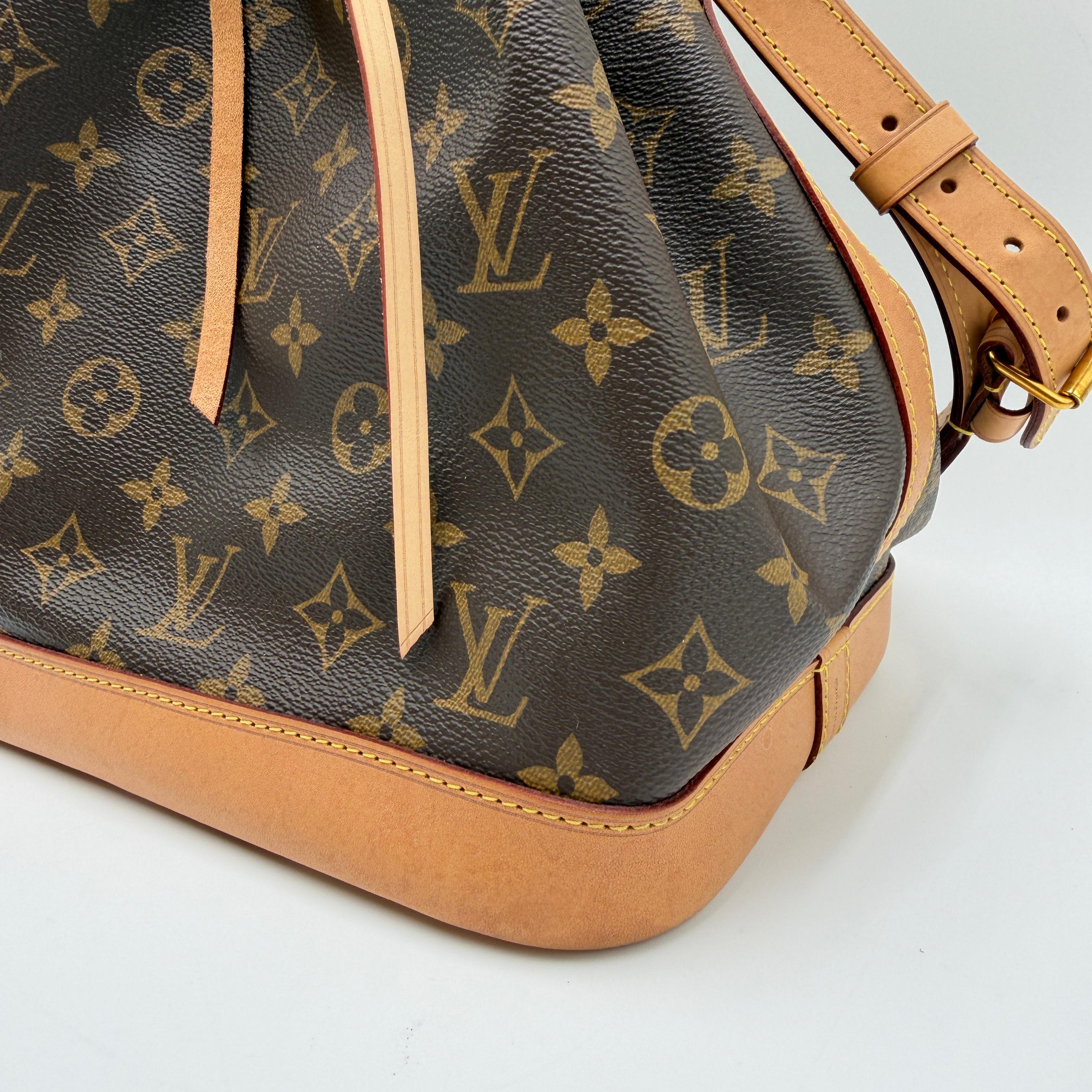 Louis Vuitton Petit Noé Monogram