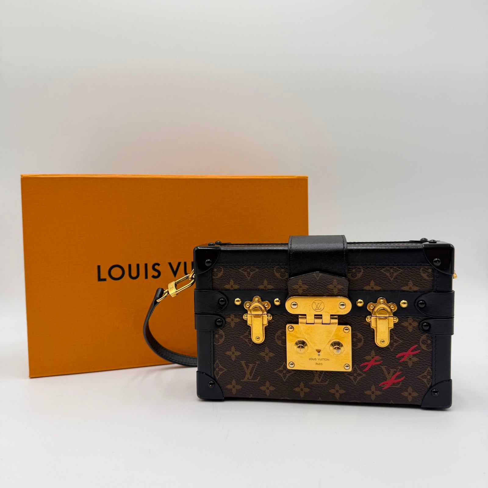 Louis Vuitton Petite Malle