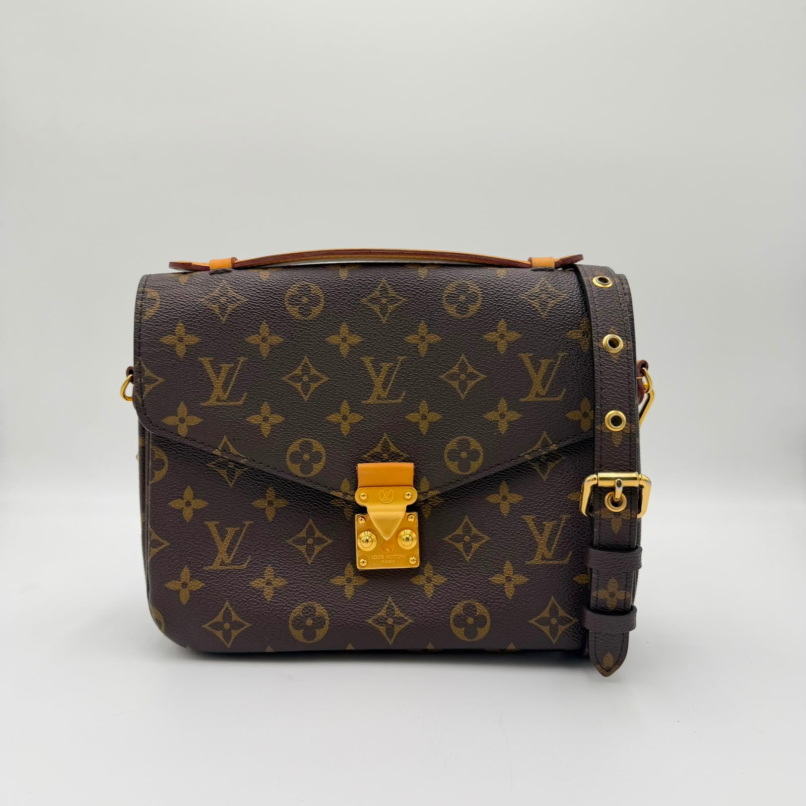 Louis Vuitton Pochette Métis