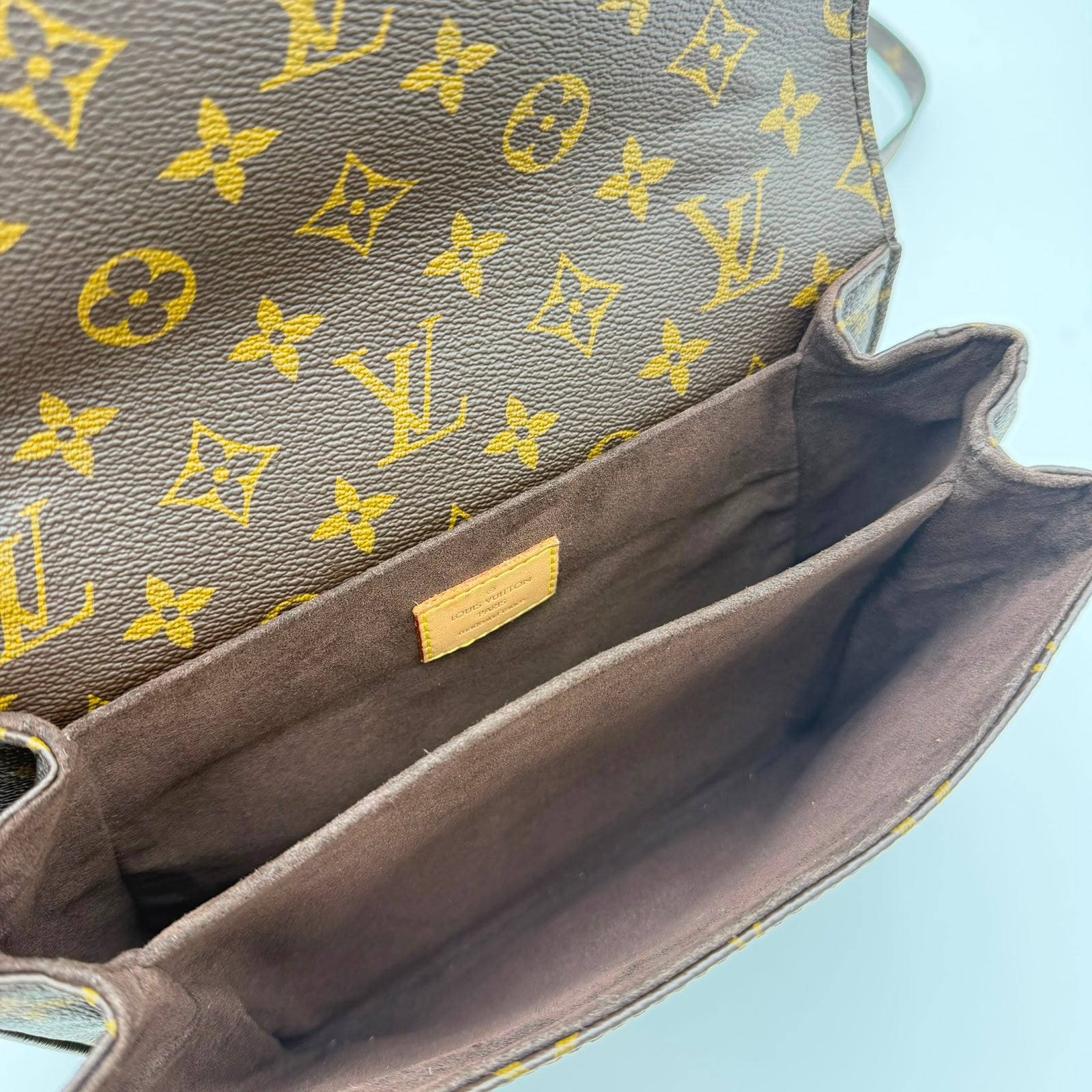 Louis Vuitton Pochette Métis