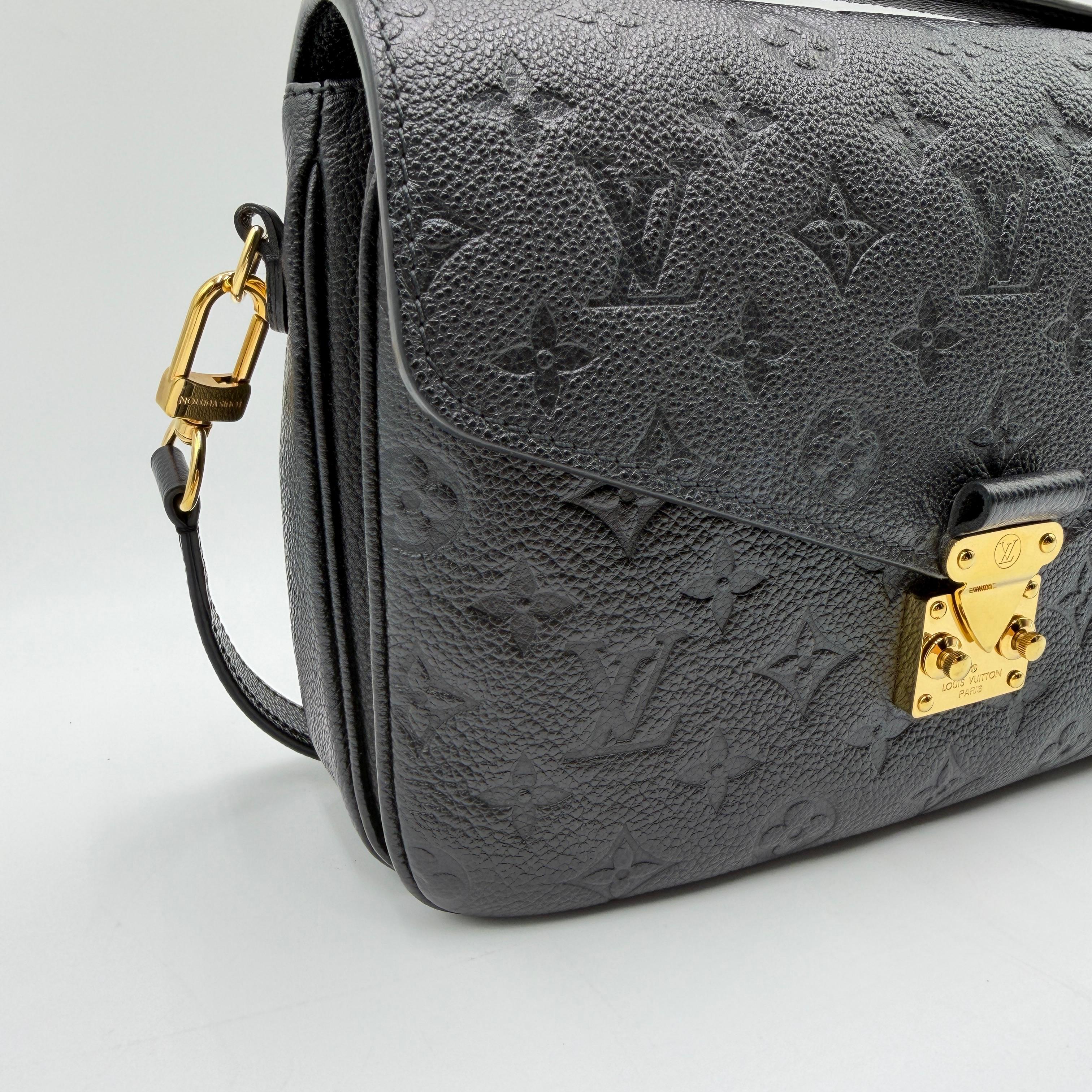 Louis Vuitton Pochette Metis Monogram Preto