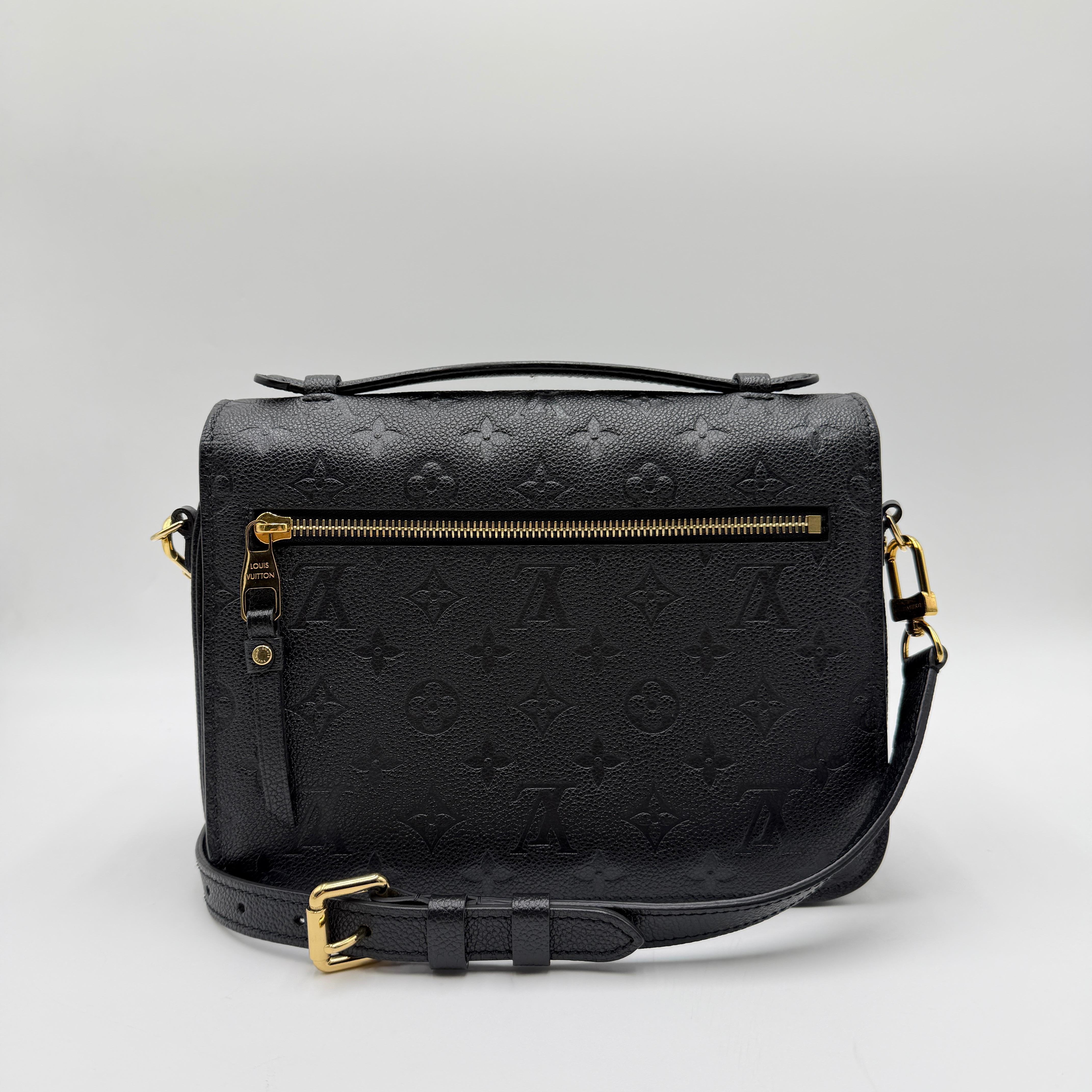 Louis Vuitton Pochette Metis Monogram Preto
