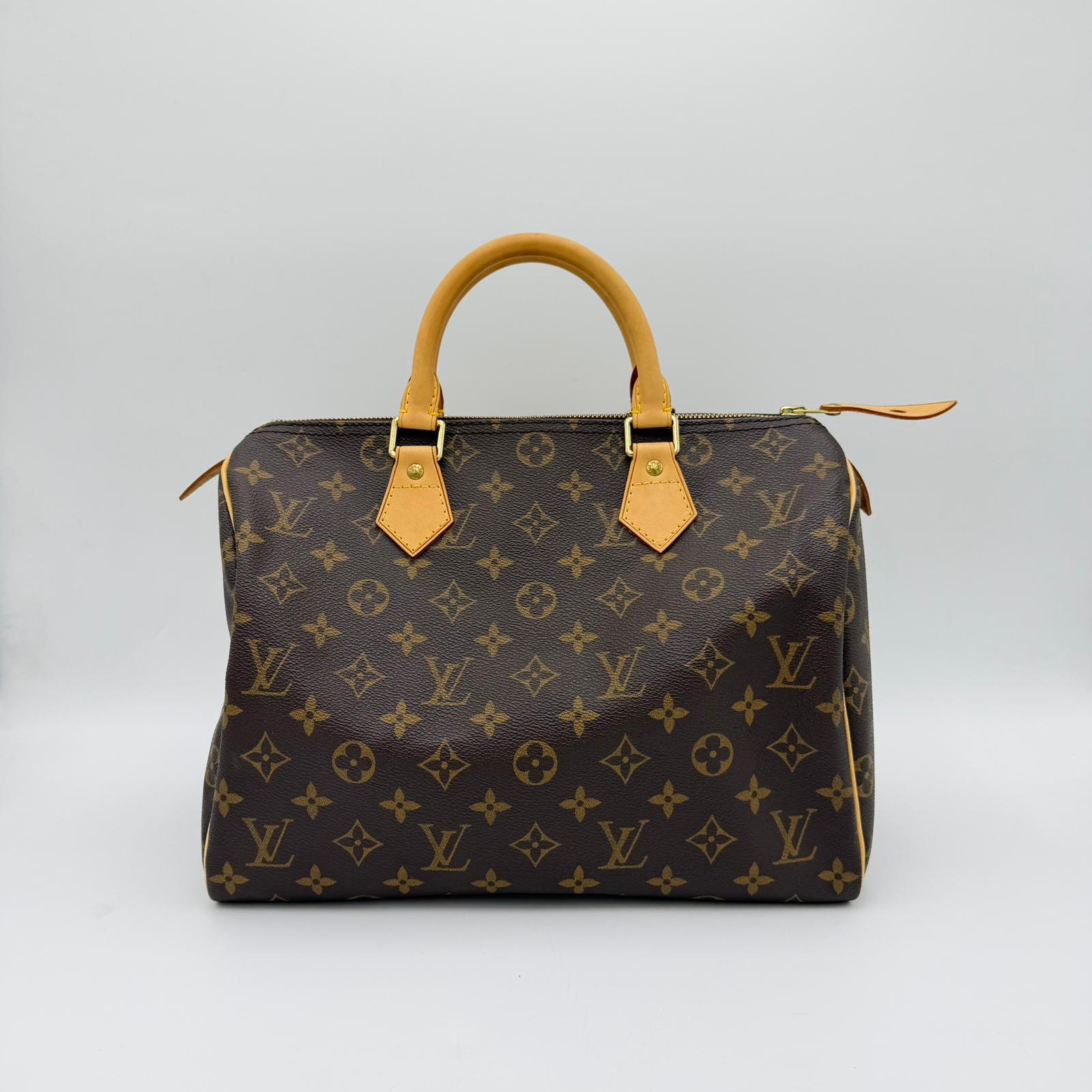 Louis Vuitton Speedy 30.
