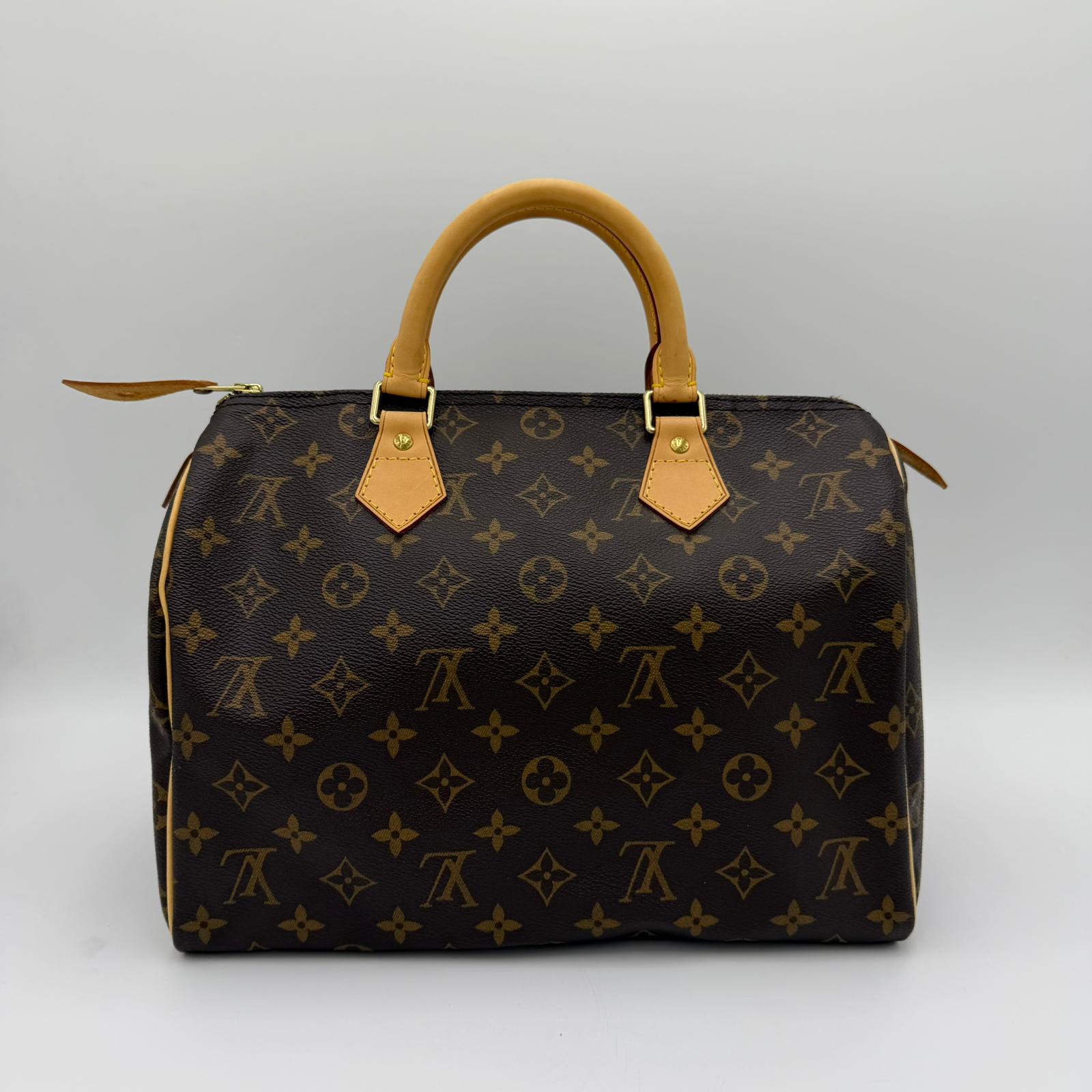 Louis Vuitton Speedy 30.