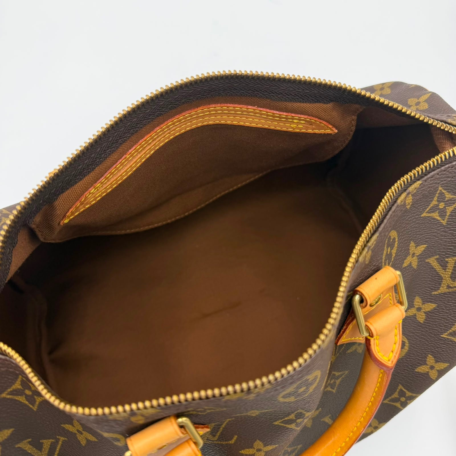 Louis Vuitton Rápido 30