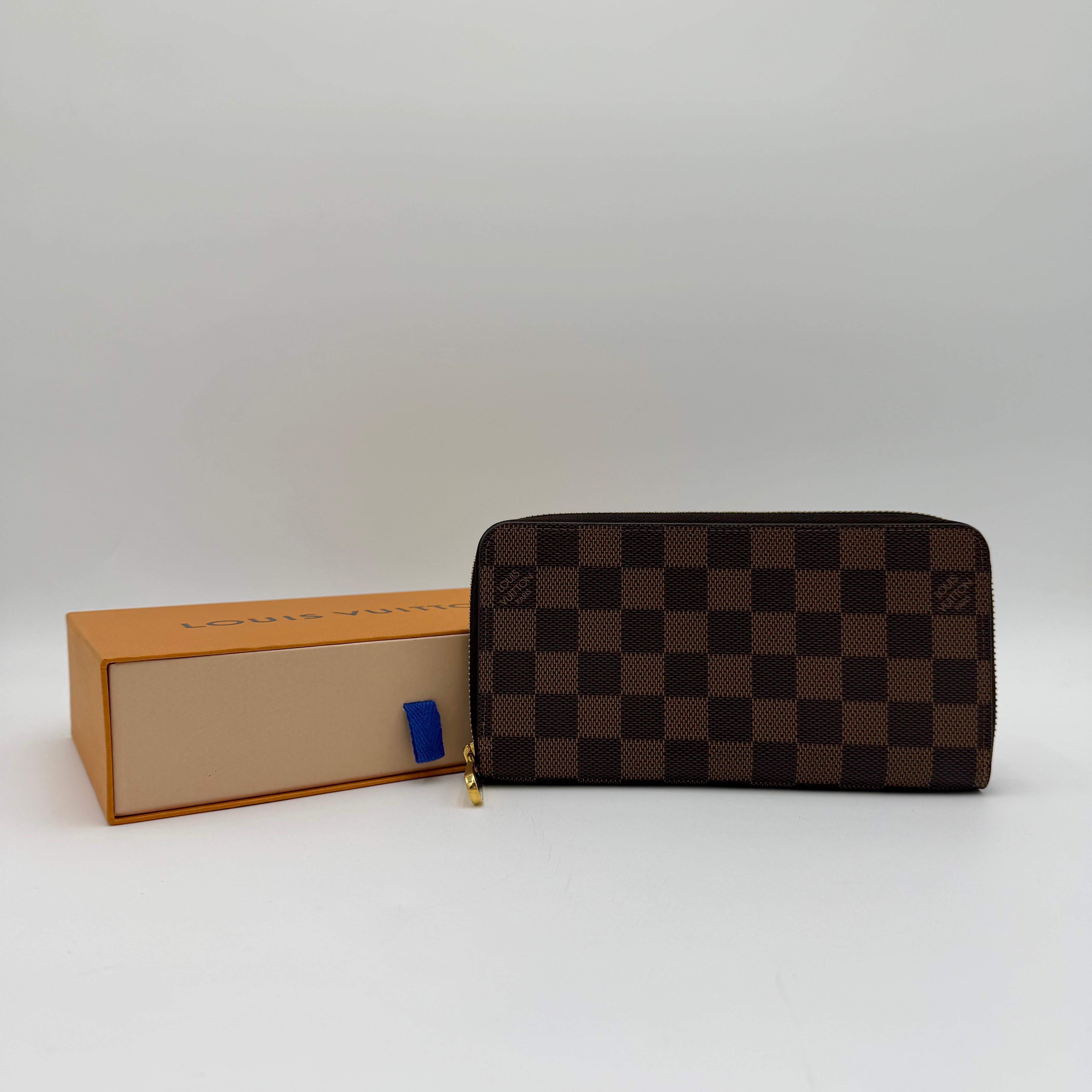 Louis Vuitton Zippy Wallet
