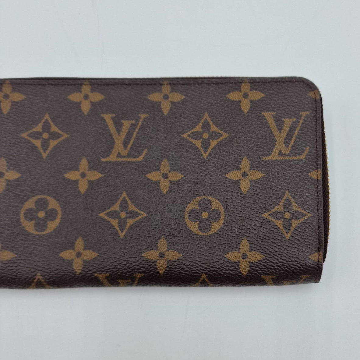 Louis Vuitton Zippy