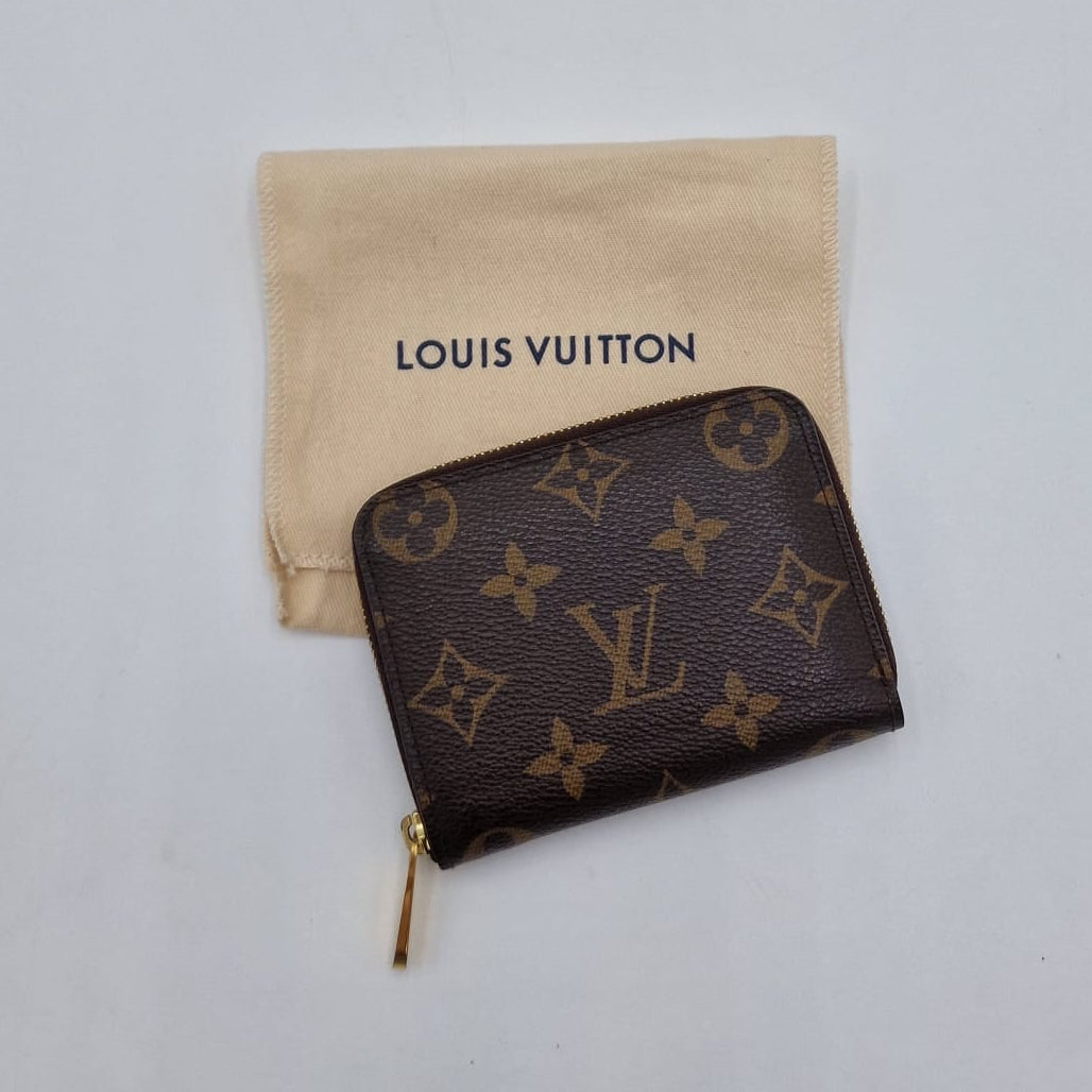Louis Vuitton Small Zippy Wallet