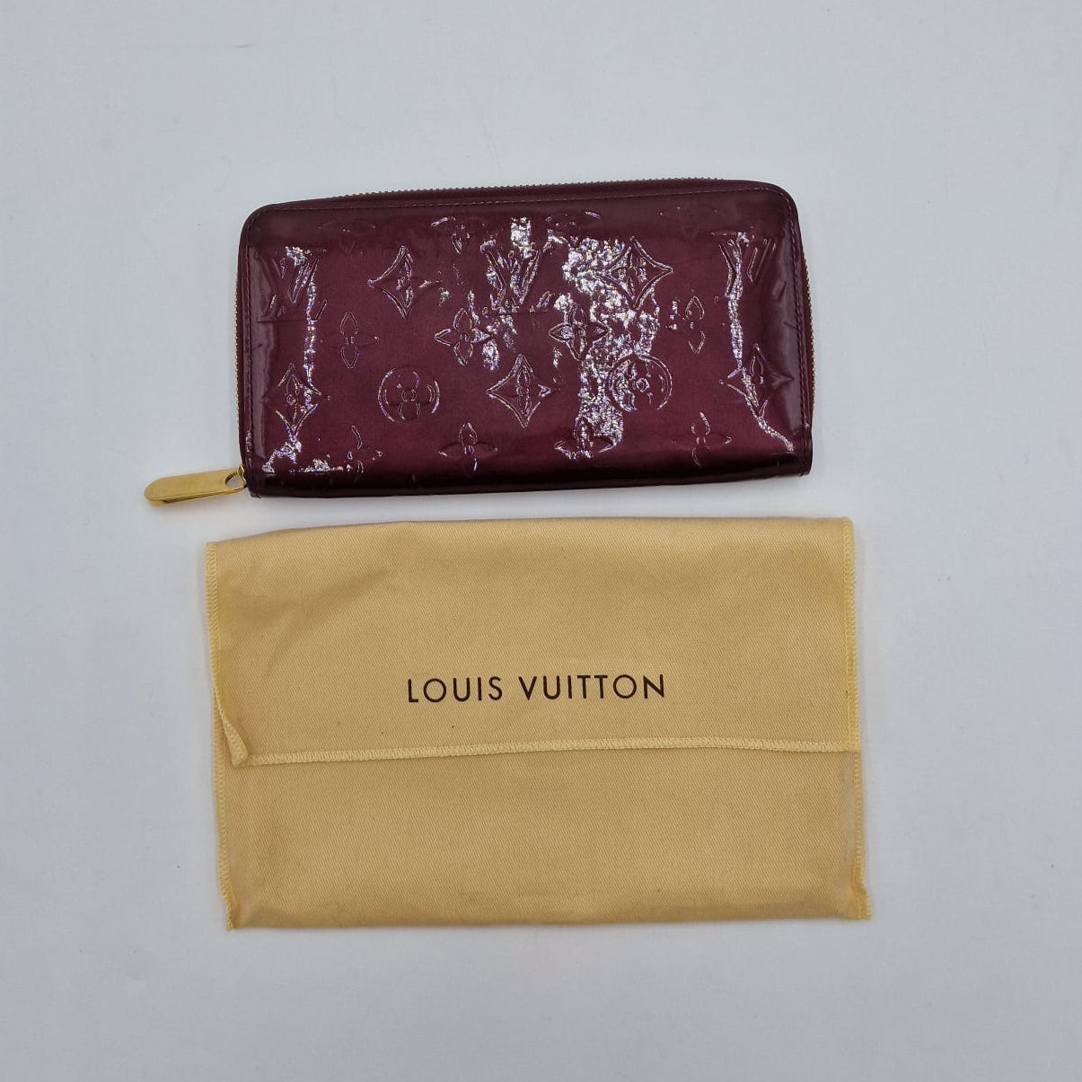 Louis Vuitton Zippy Wallet