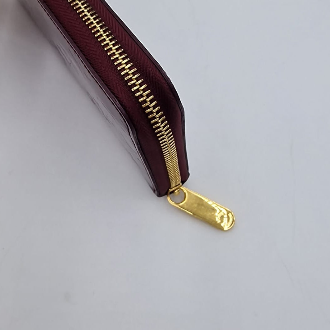 Louis Vuitton Zippy Wallet