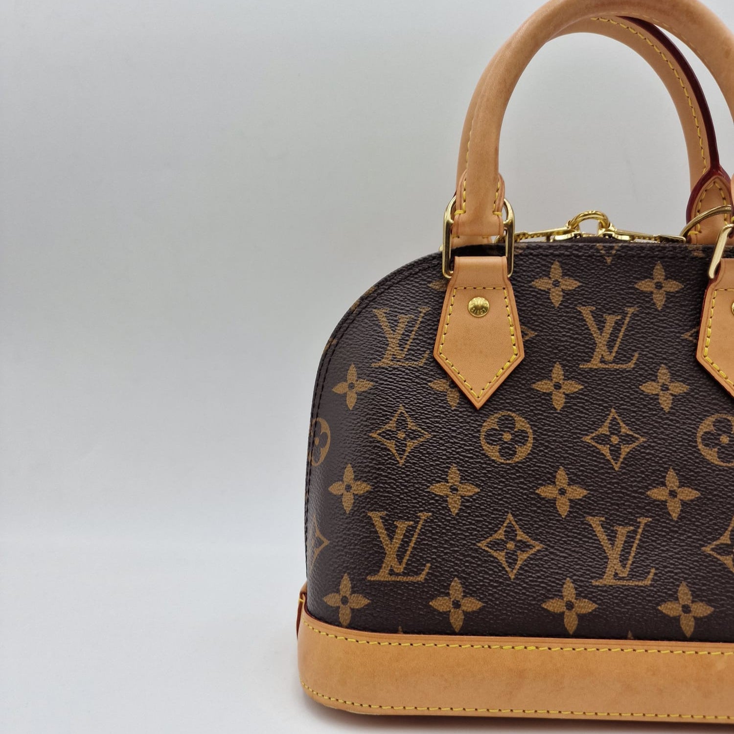 Louis Vuitton Alma BB Monogram