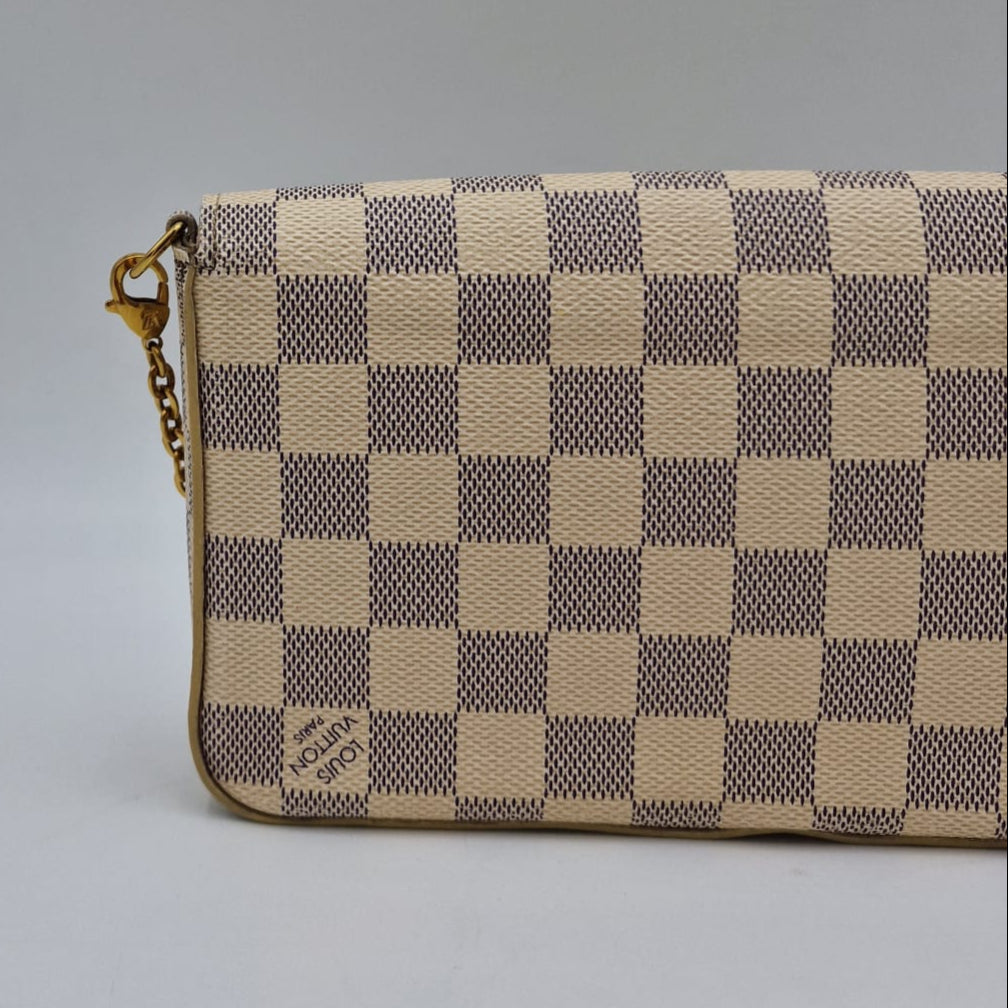 Louis Vuitton Félicie Damier Azur.