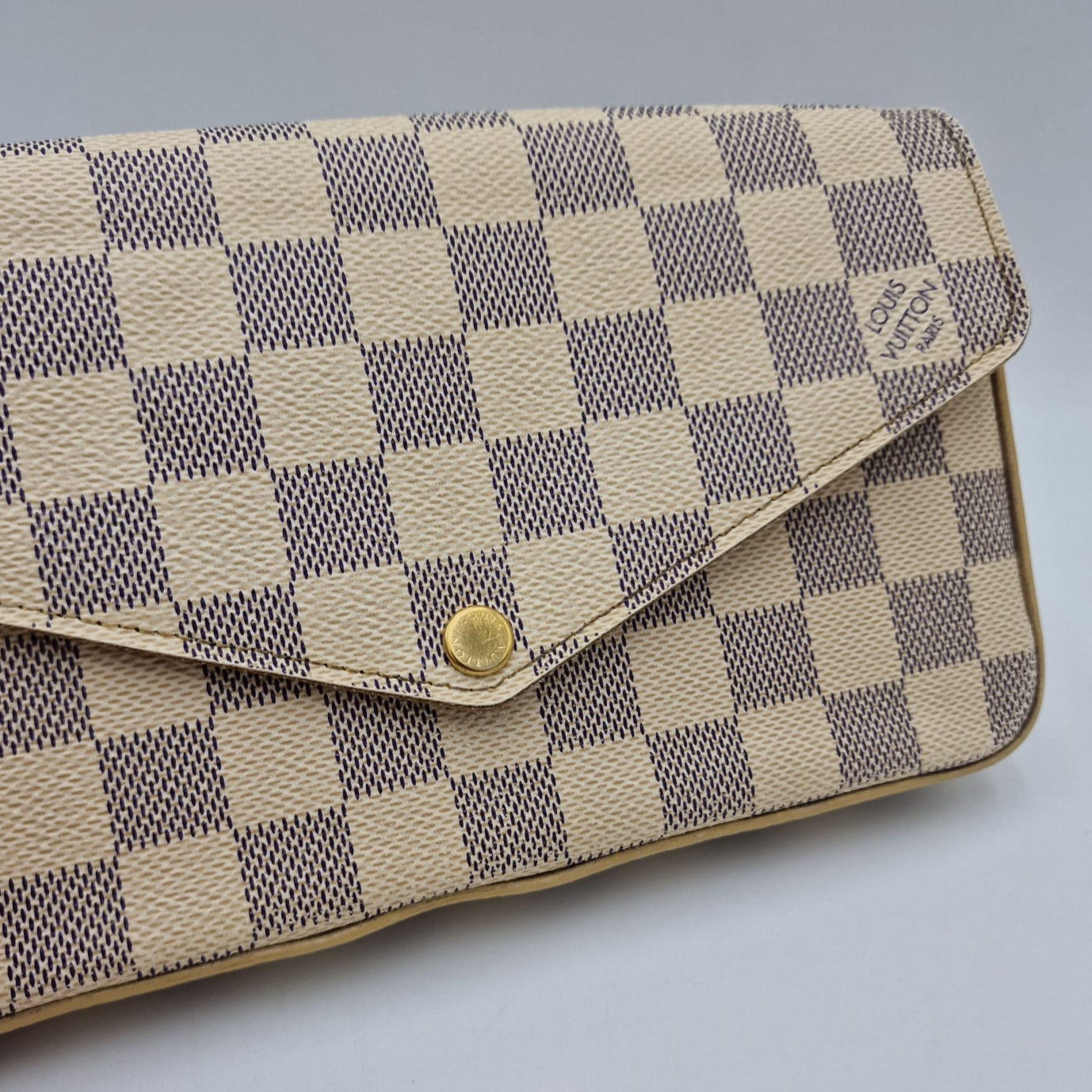 Louis Vuitton Félicie Damier Azur.