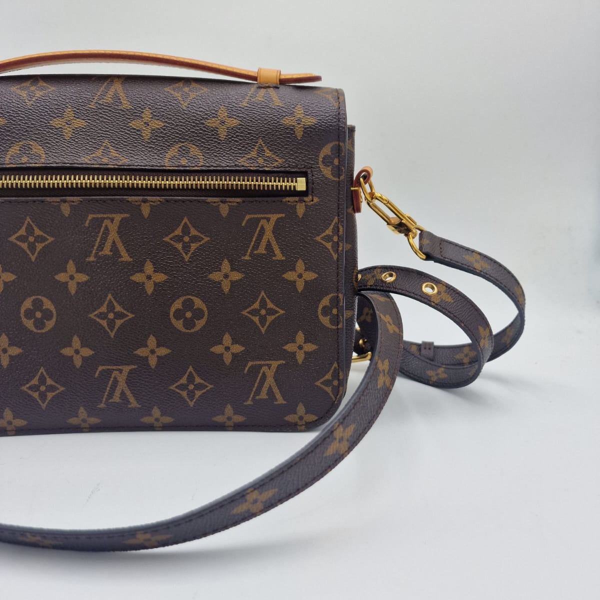 Louis Vuitton Pochette Métis