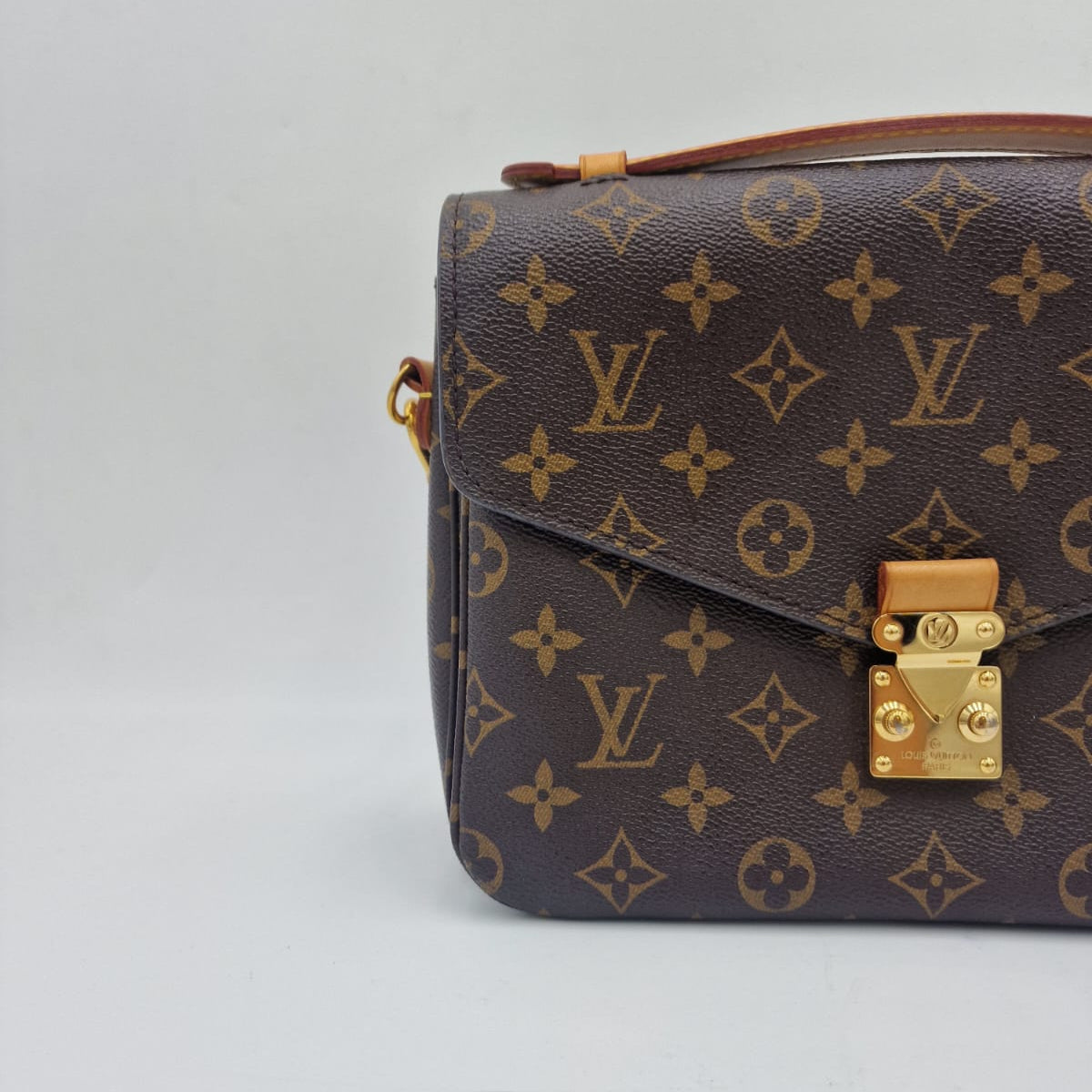 Louis Vuitton Pochette Métis