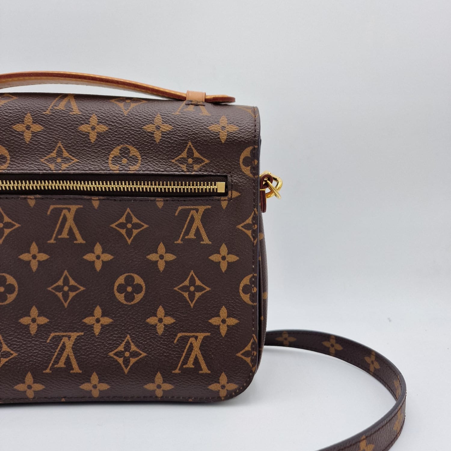 Monograma Louis Vuitton Pochette Metis