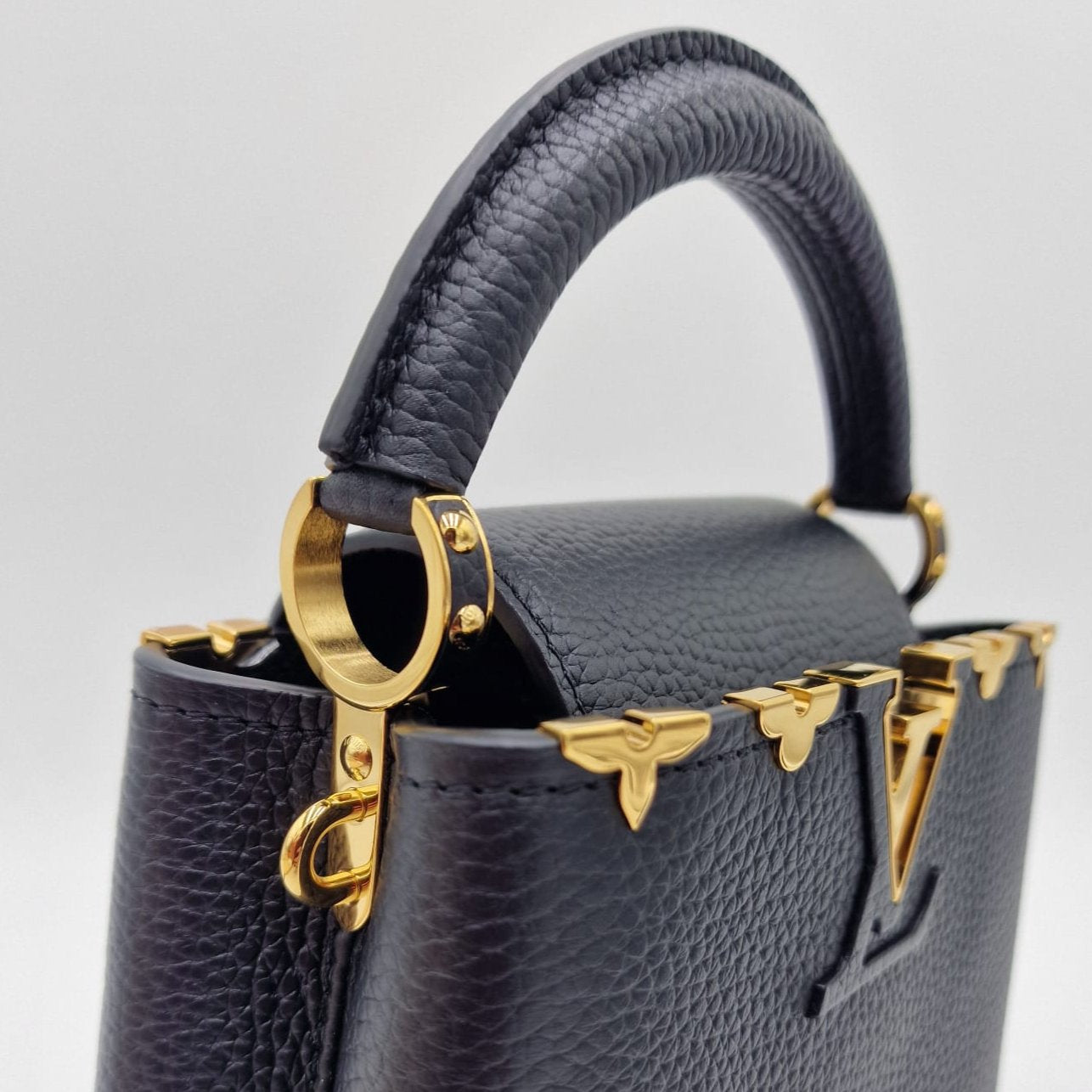 Louis Vuitton Mini Capucines