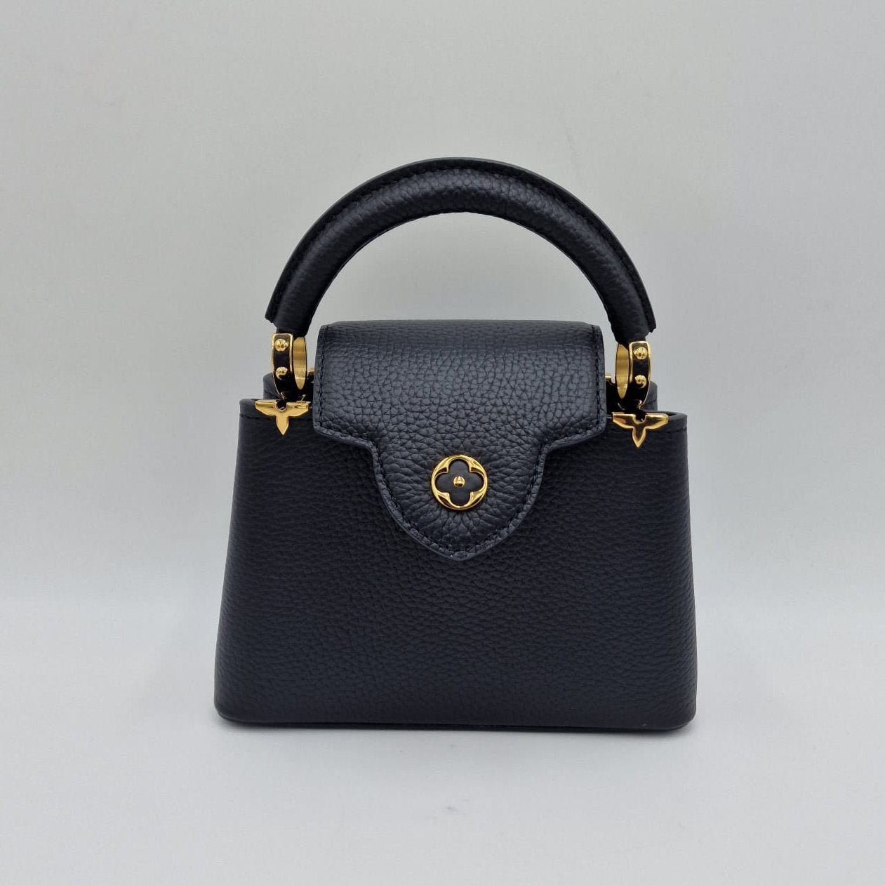 Louis Vuitton Mini Capucines
