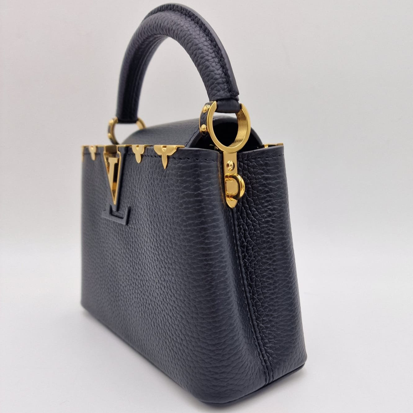 Louis Vuitton Mini Capucines