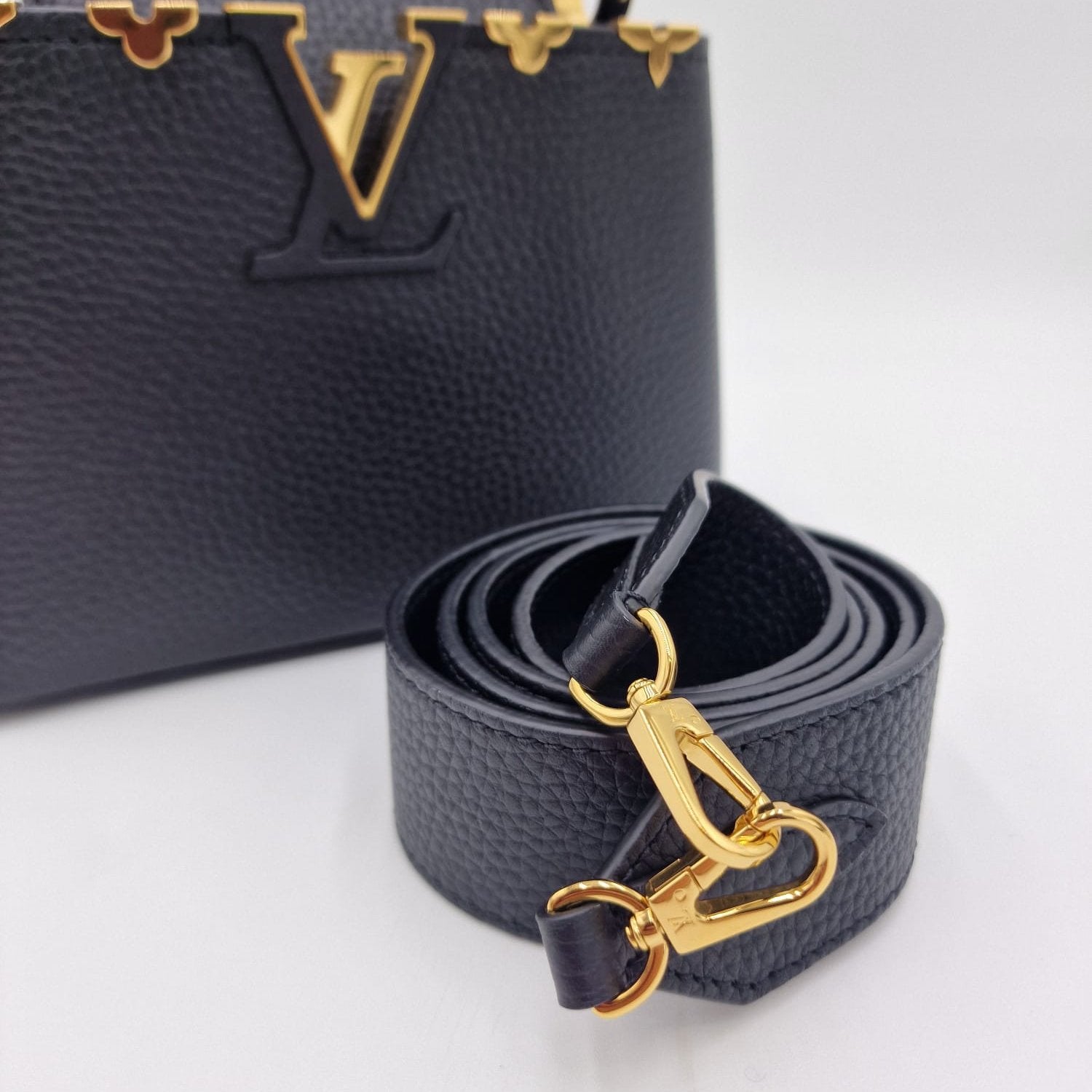 Louis Vuitton Mini Capucines
