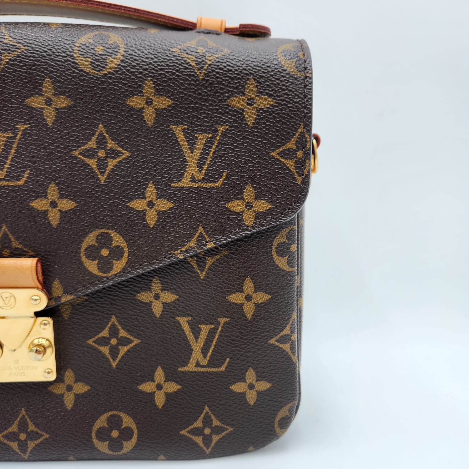Louis Vuitton Pochette Métis