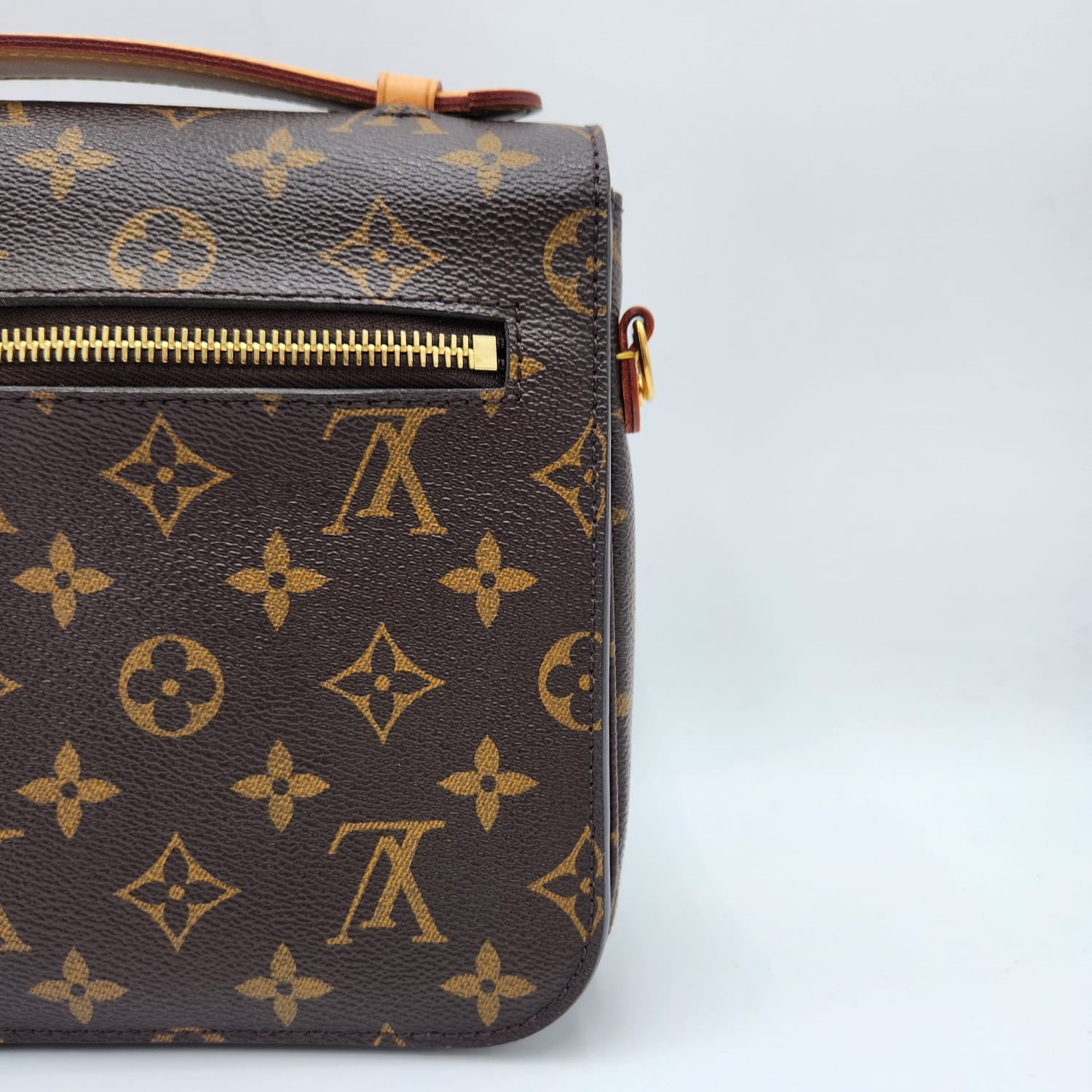 Louis Vuitton Pochette Métis
