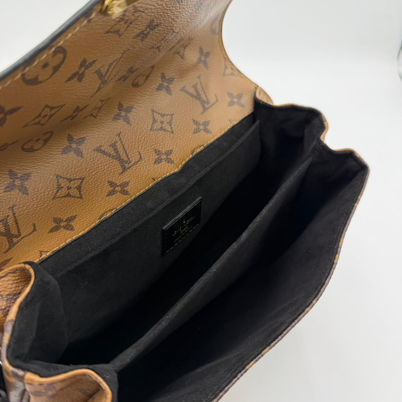 Louis Vuitton Pochette Métis Monogram Reverse