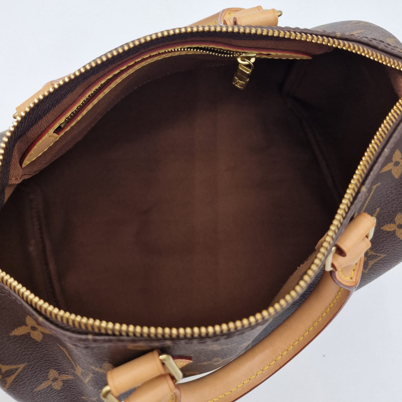 Louis Vuitton Speedy 25 Monogram