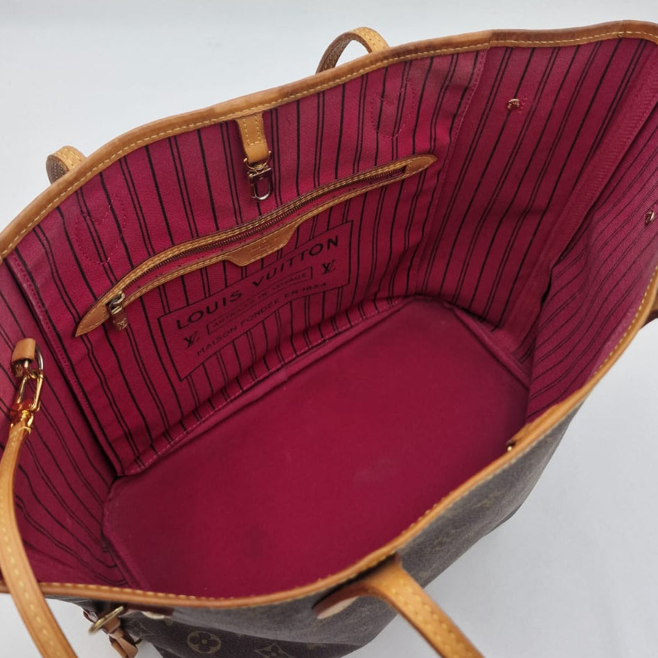 Louis Vuitton MM Neverfull Monogram