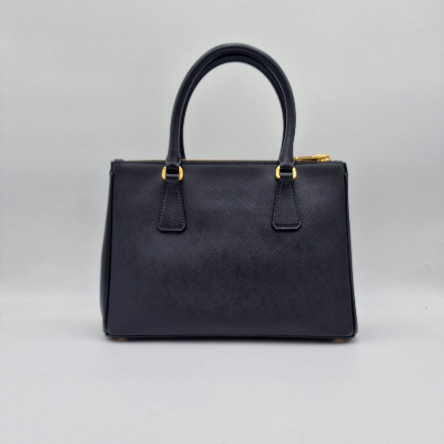 Prada Galleria Saffiano Cuero Medio Negro