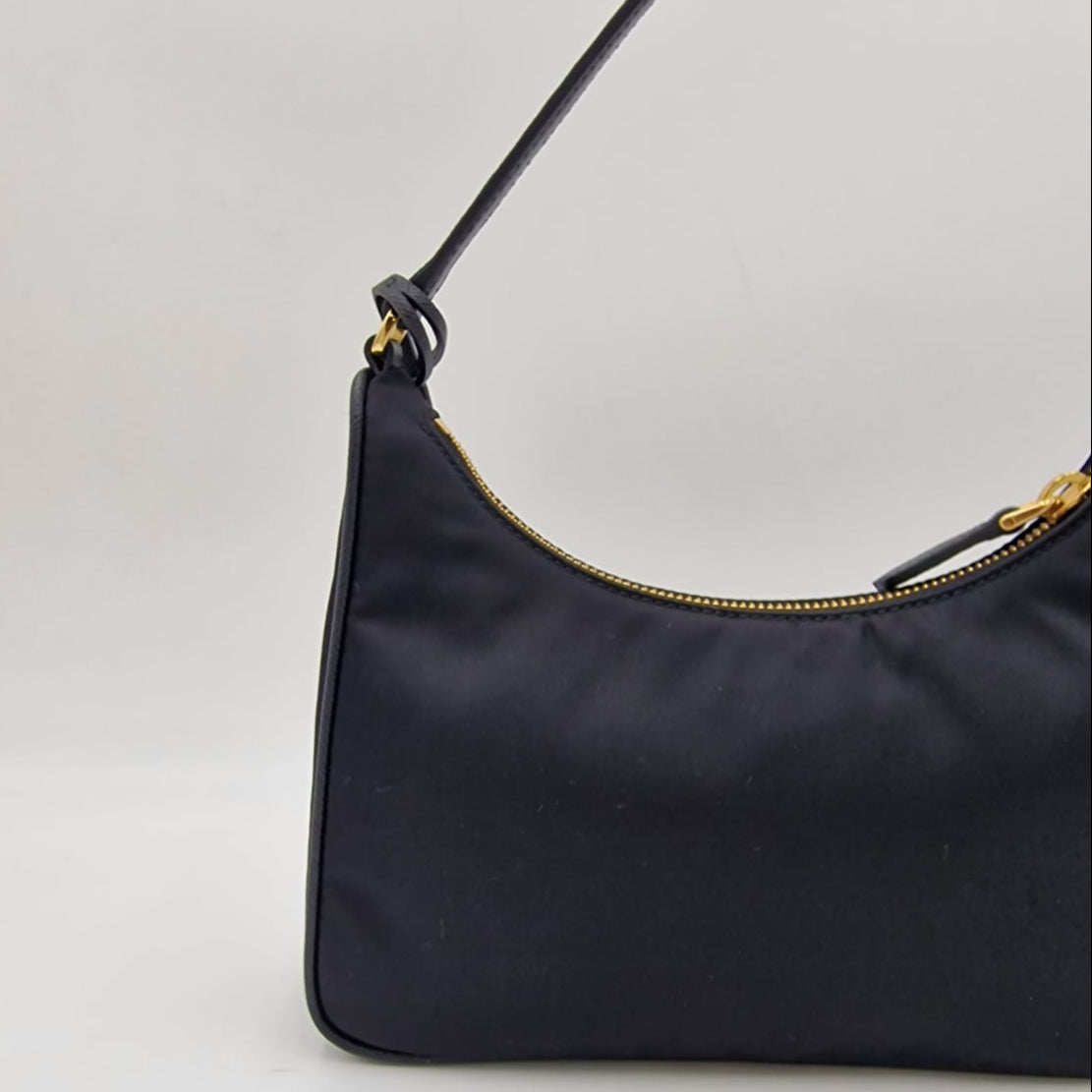 Prada Re-Edition 2005 Re-Nylon