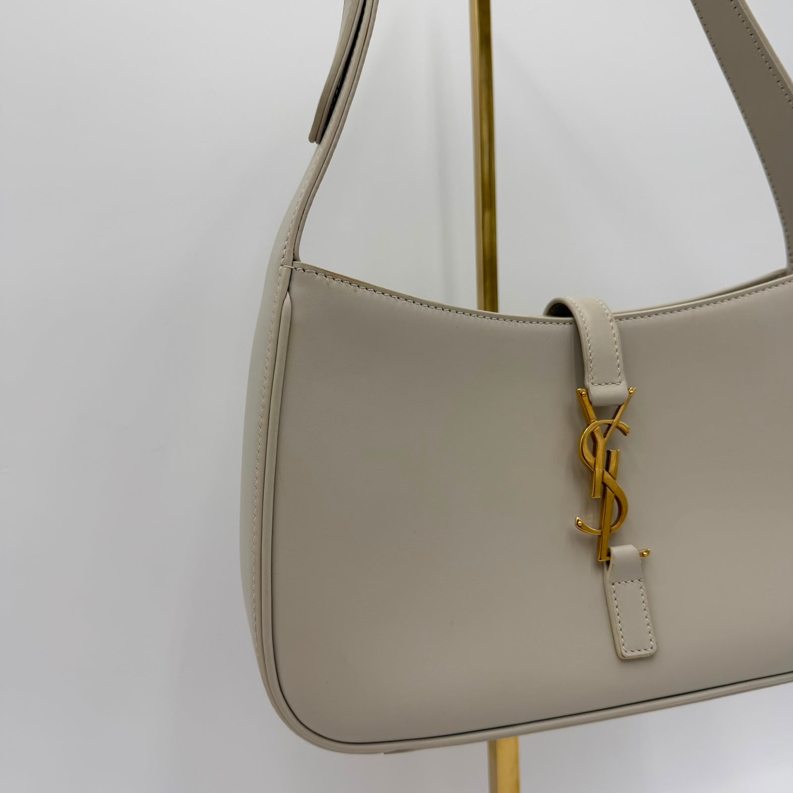 Saint Laurent Le 5 à 7