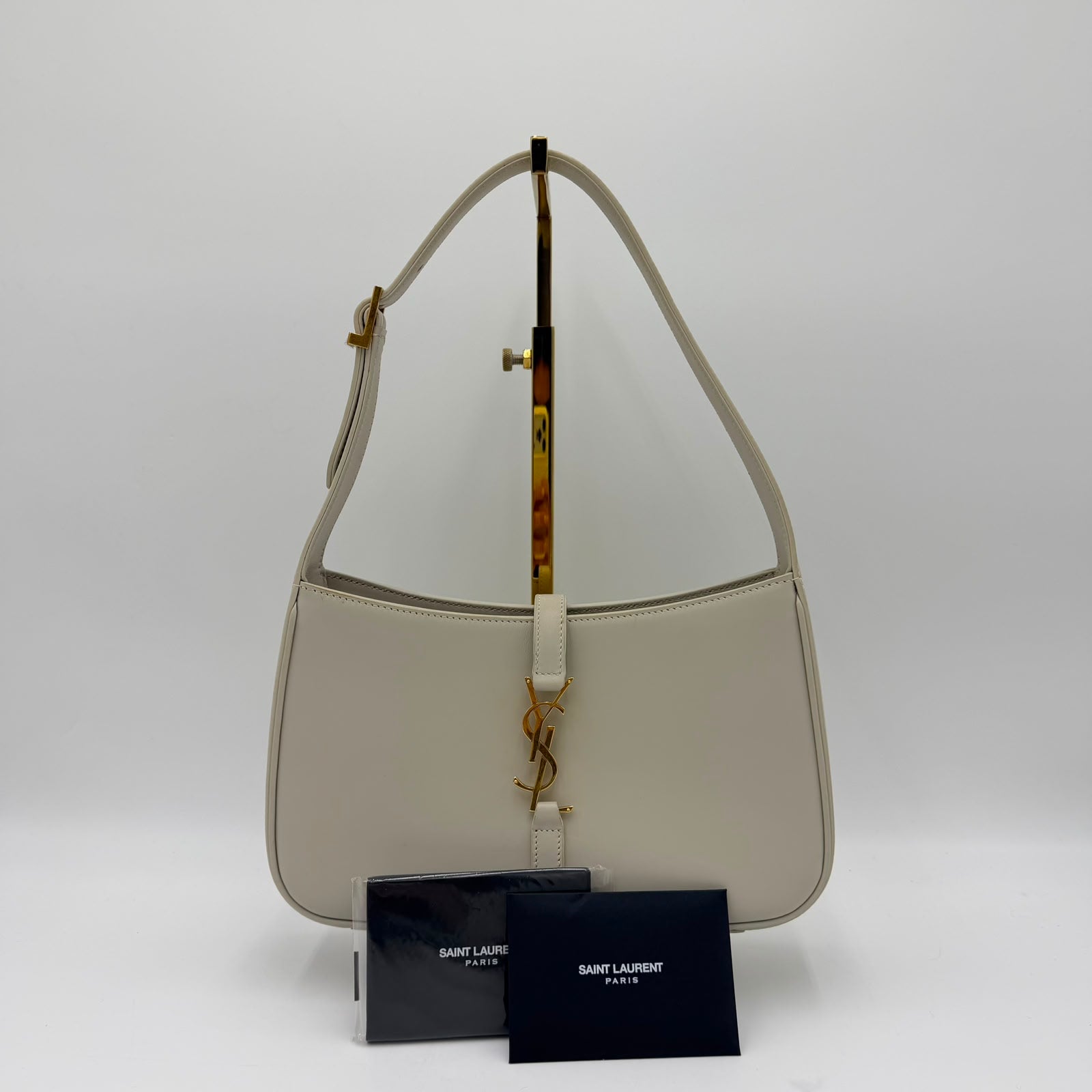 Saint Laurent Le 5 à 7