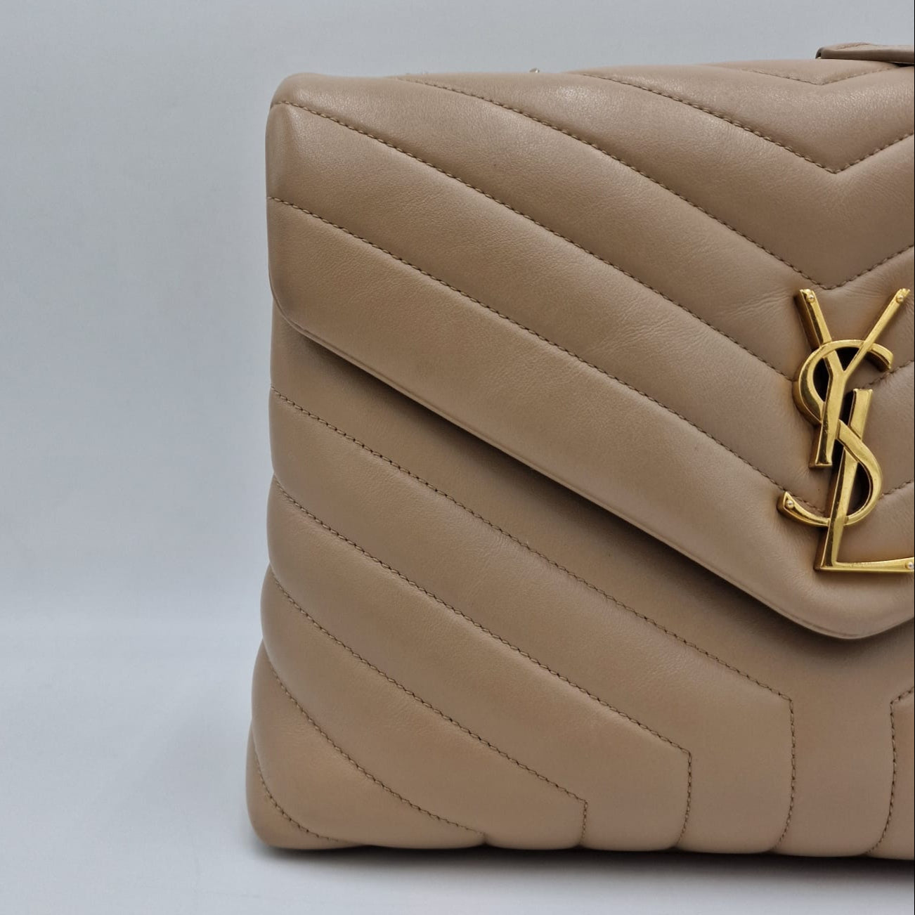 Saint Laurent Loulou Medium