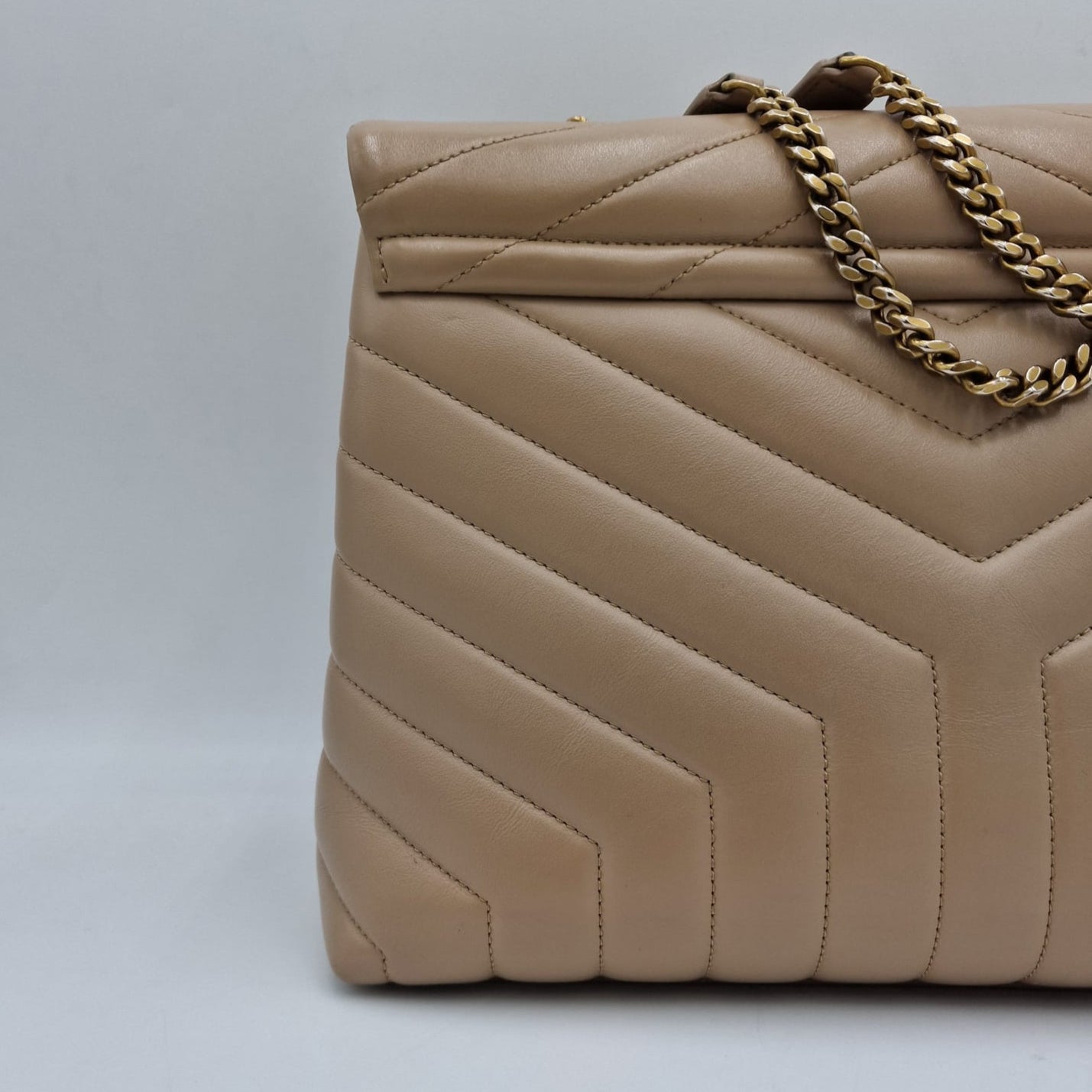 Saint Laurent Loulou Medium